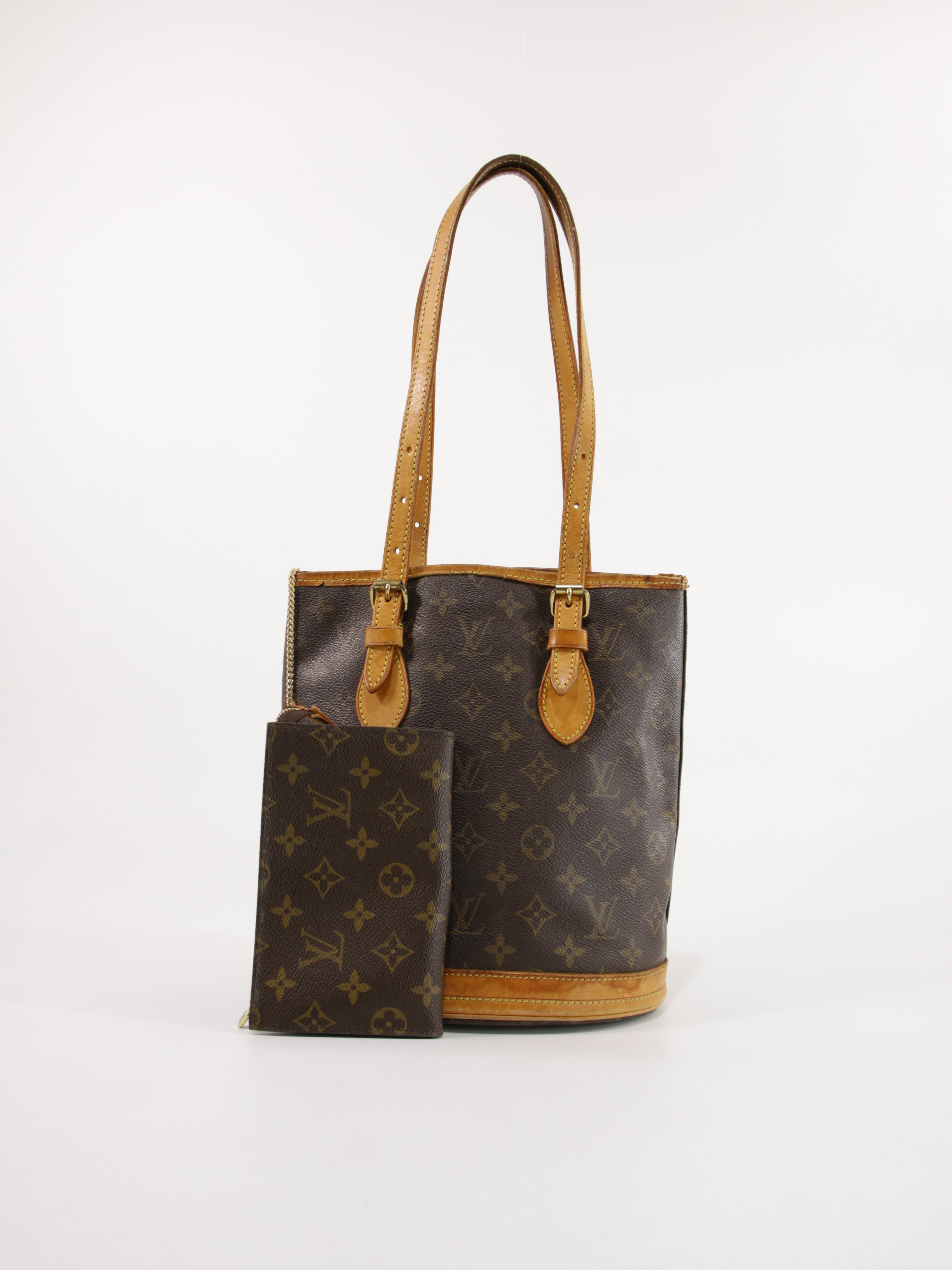 LOUIS VUITTON - BUCKET