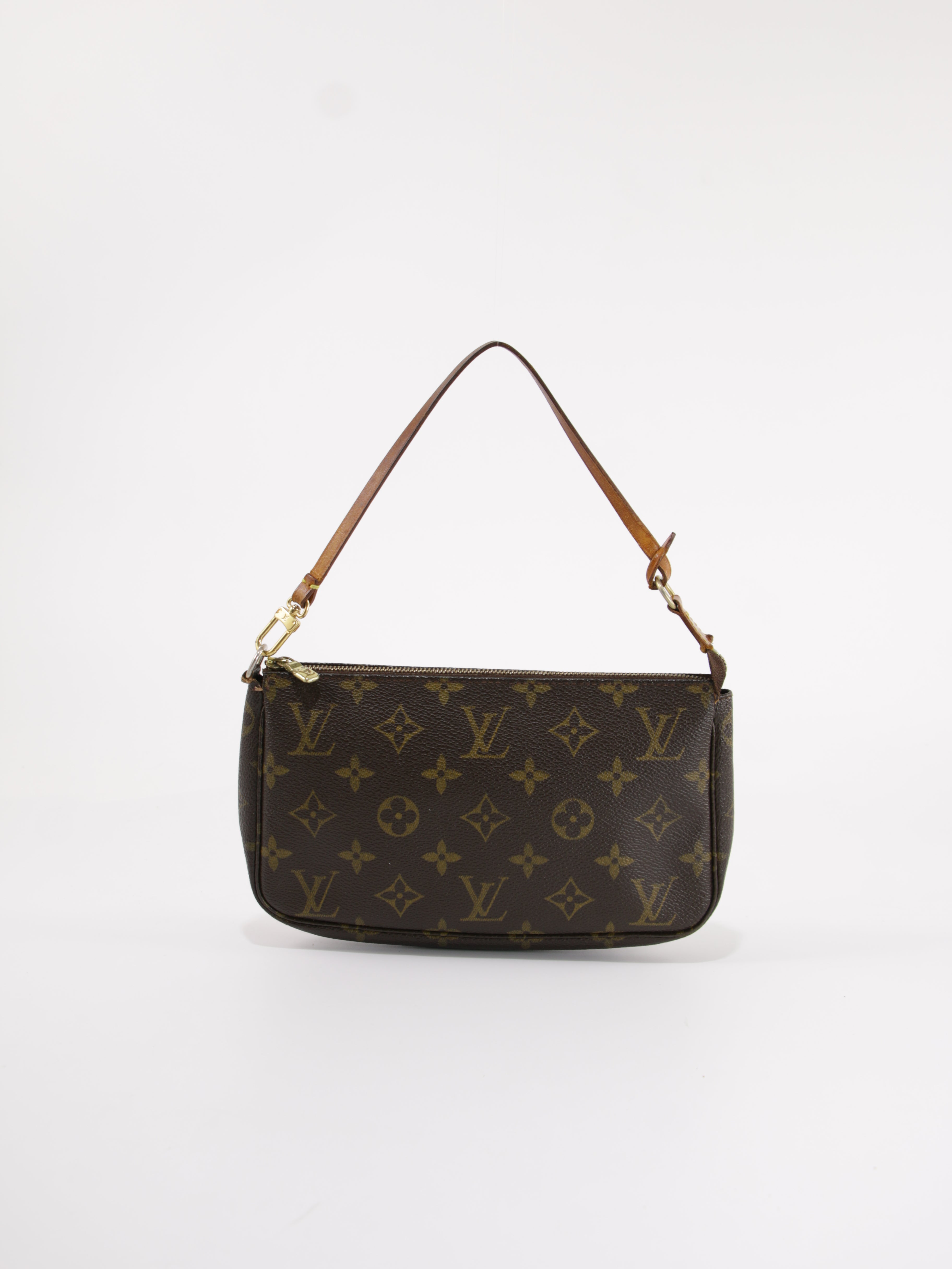 Bags under 670 eur