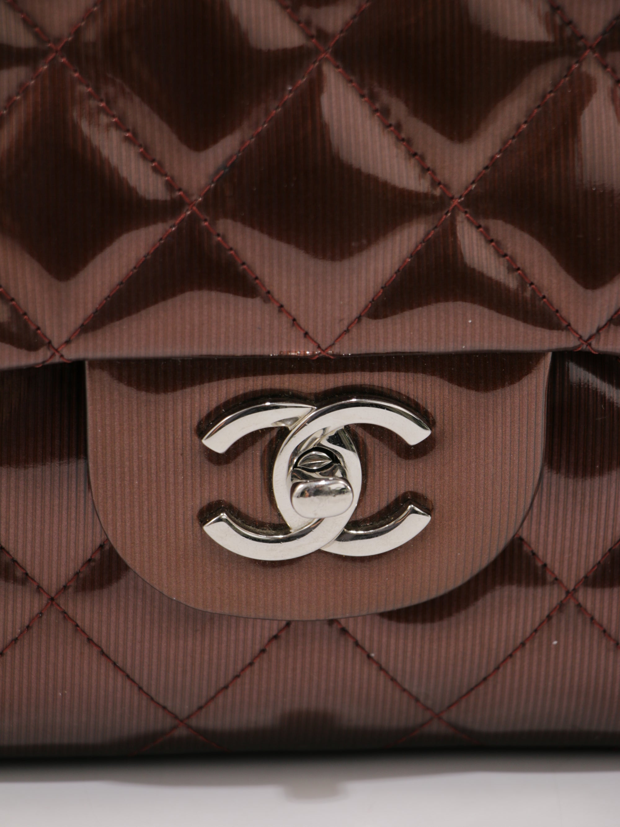 Jumbo Classic Flap