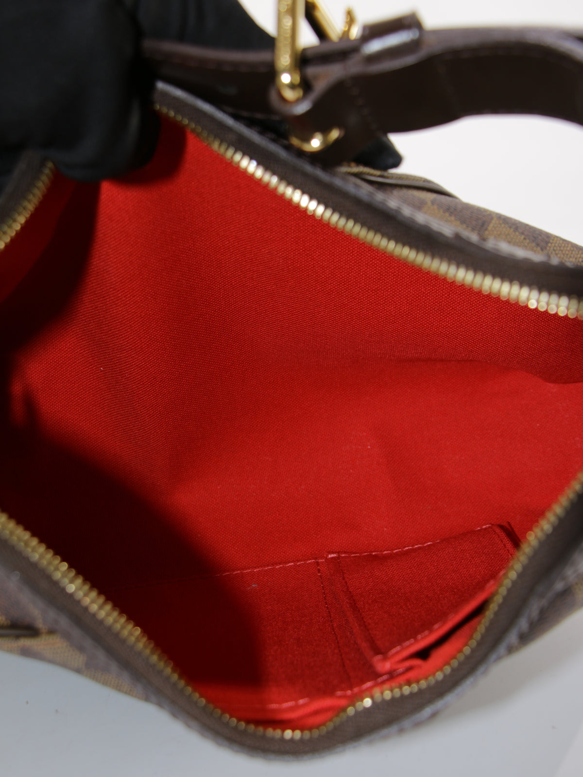 Louis Vuitton Thames PM