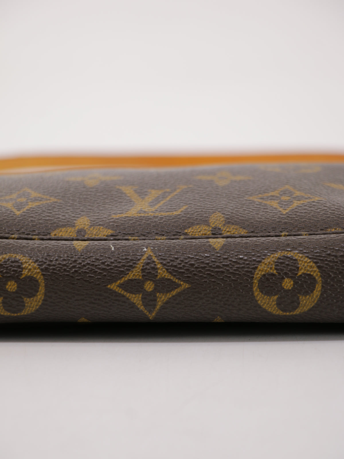 Louis Vuitton Accessories Pochette