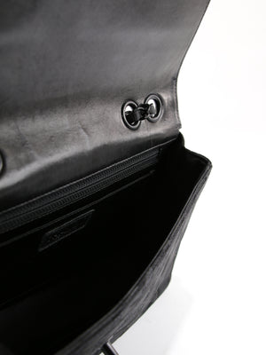 Medium Classic Flap