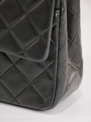 Medium Classic Flap