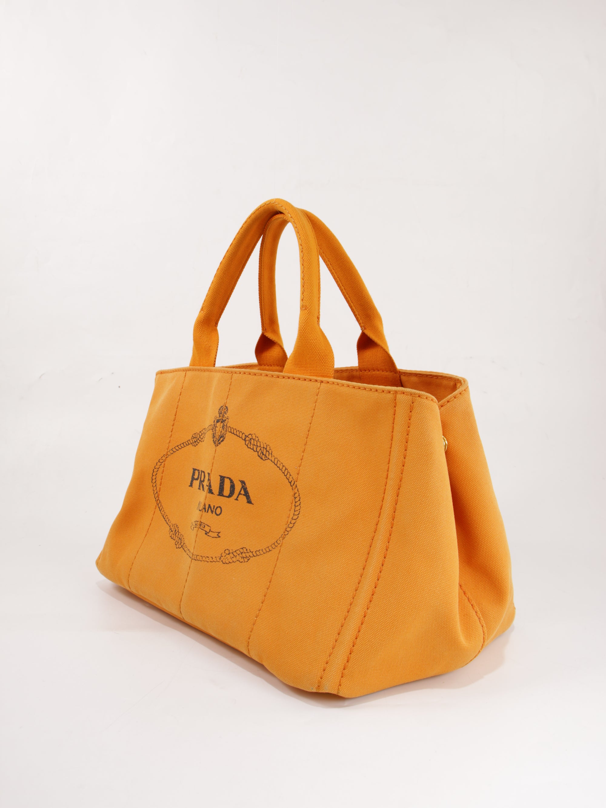 Medium Canapa