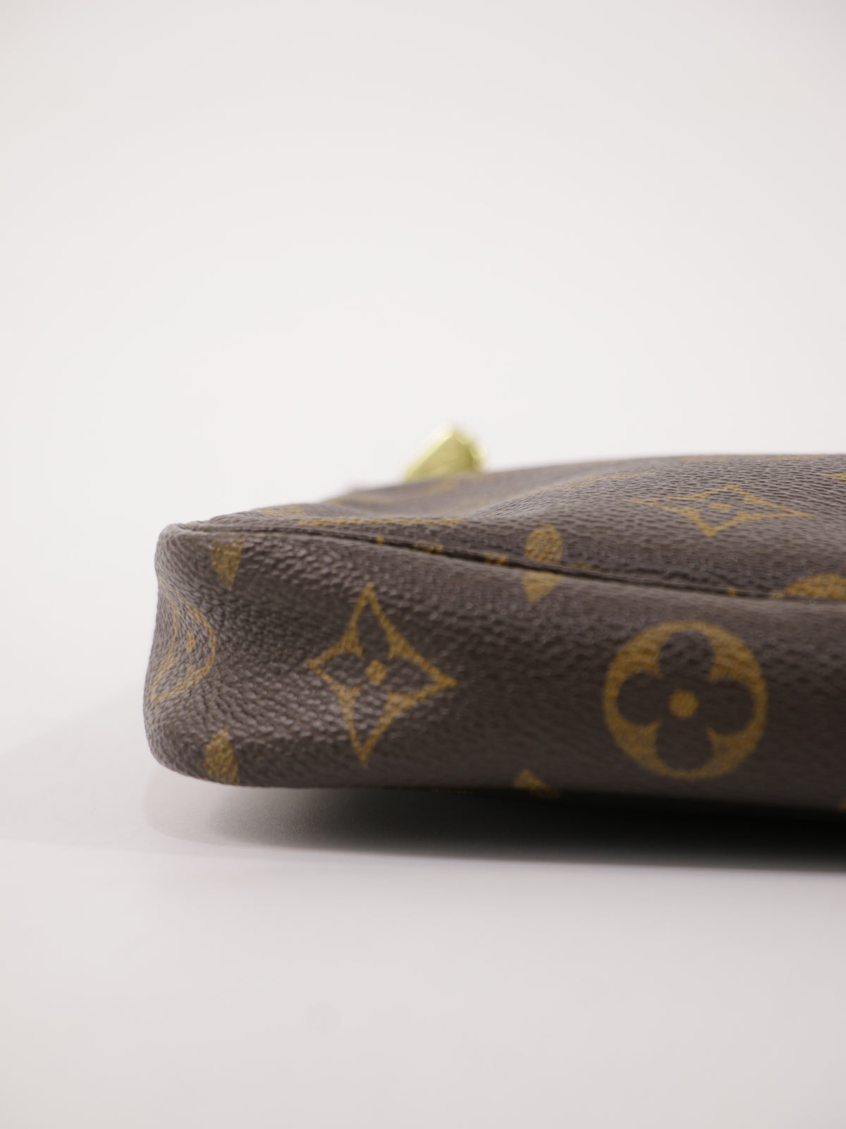 Louis Vuitton Accessories Pochette