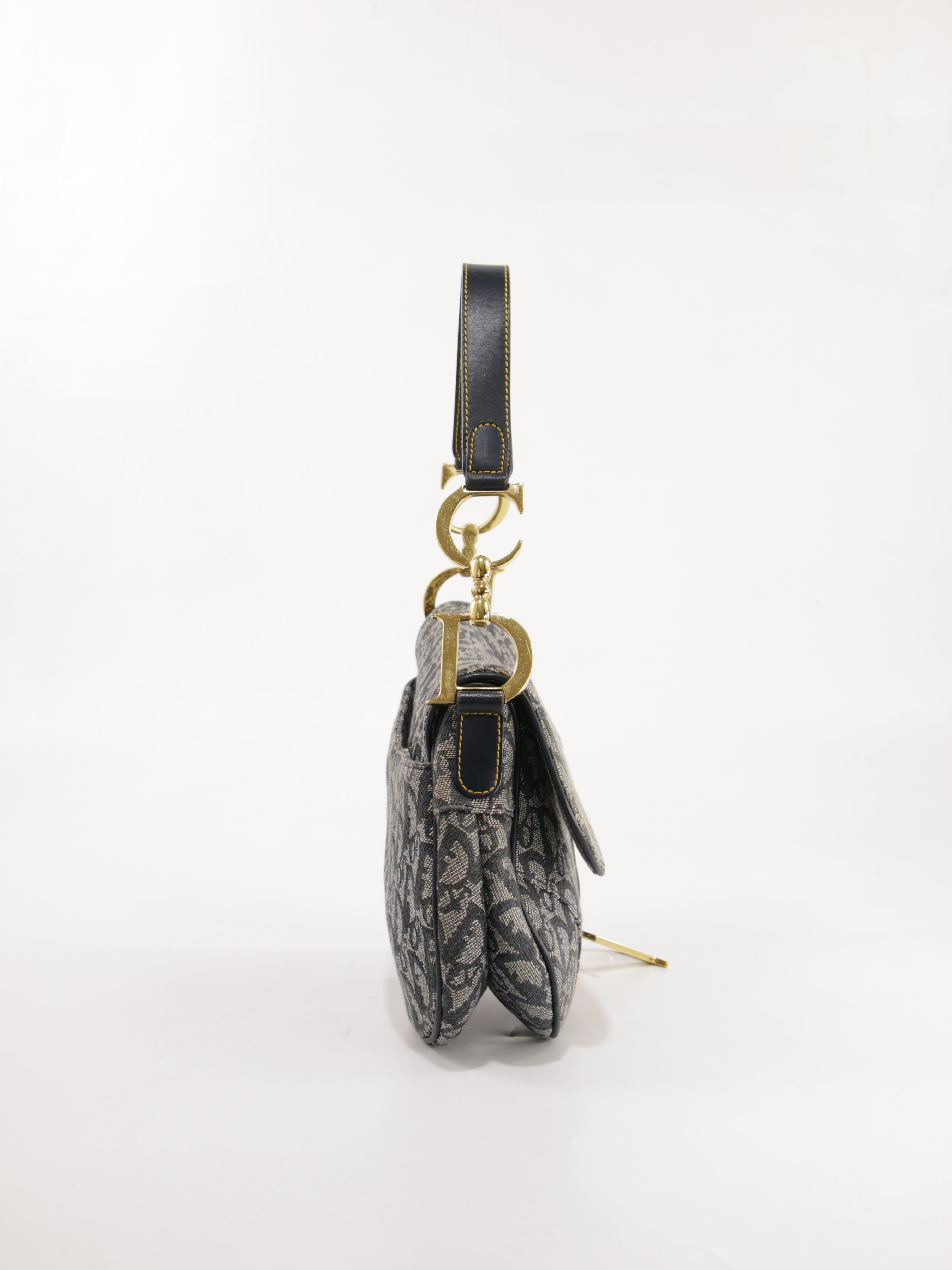 Saddle