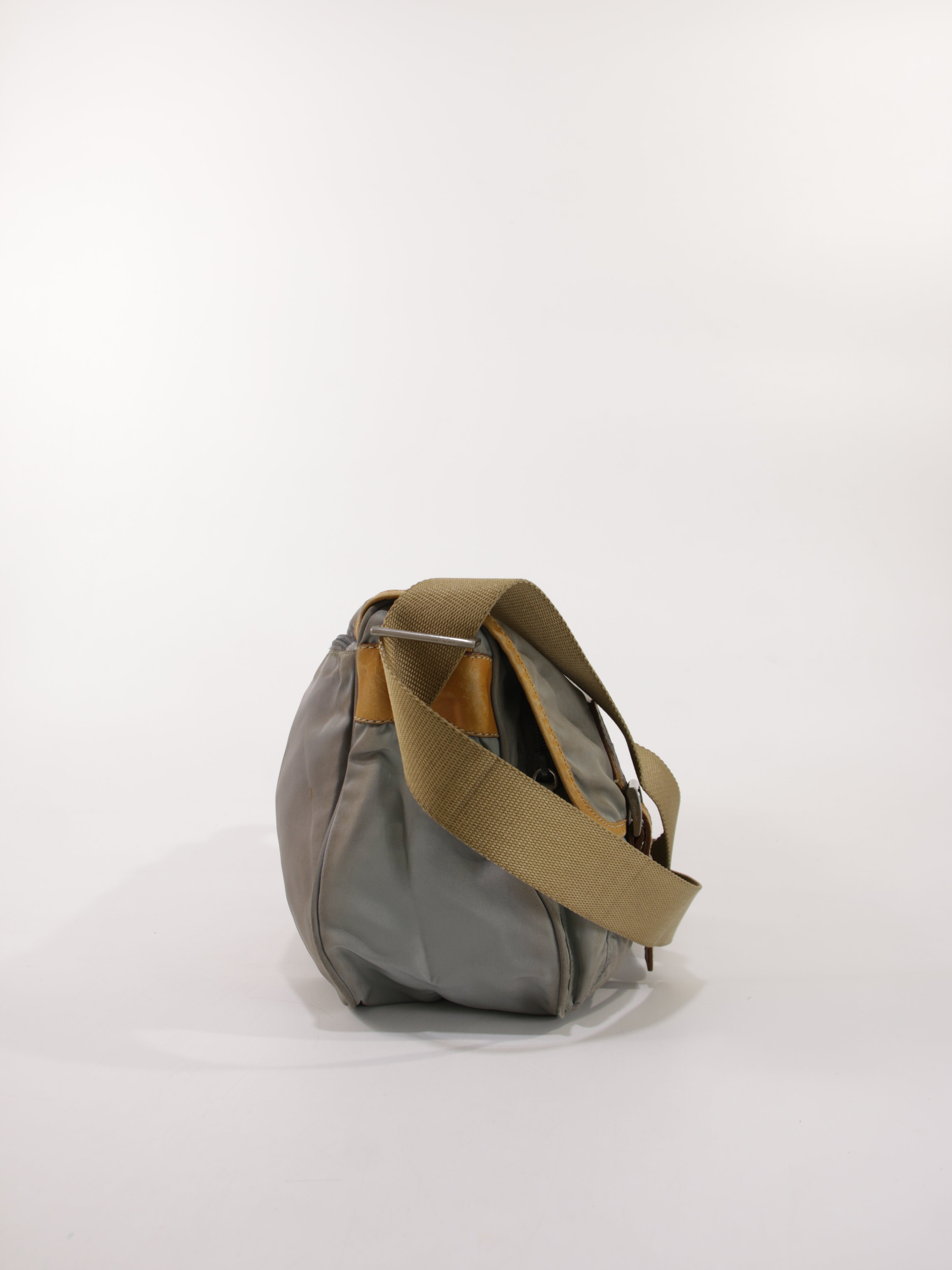 Double Buckle Messenger