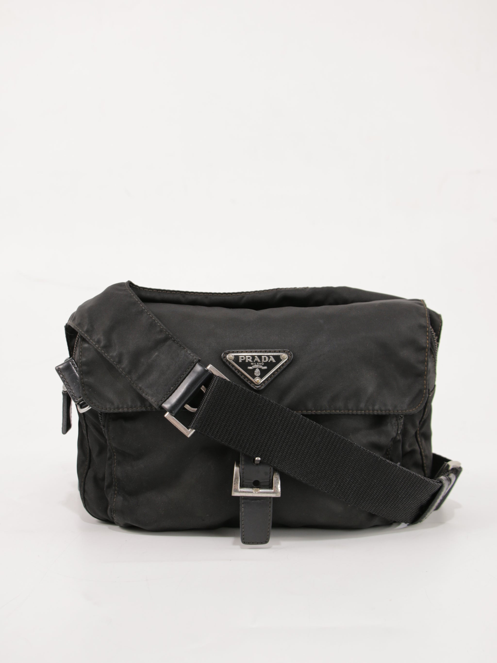 Single Buckle Messenger