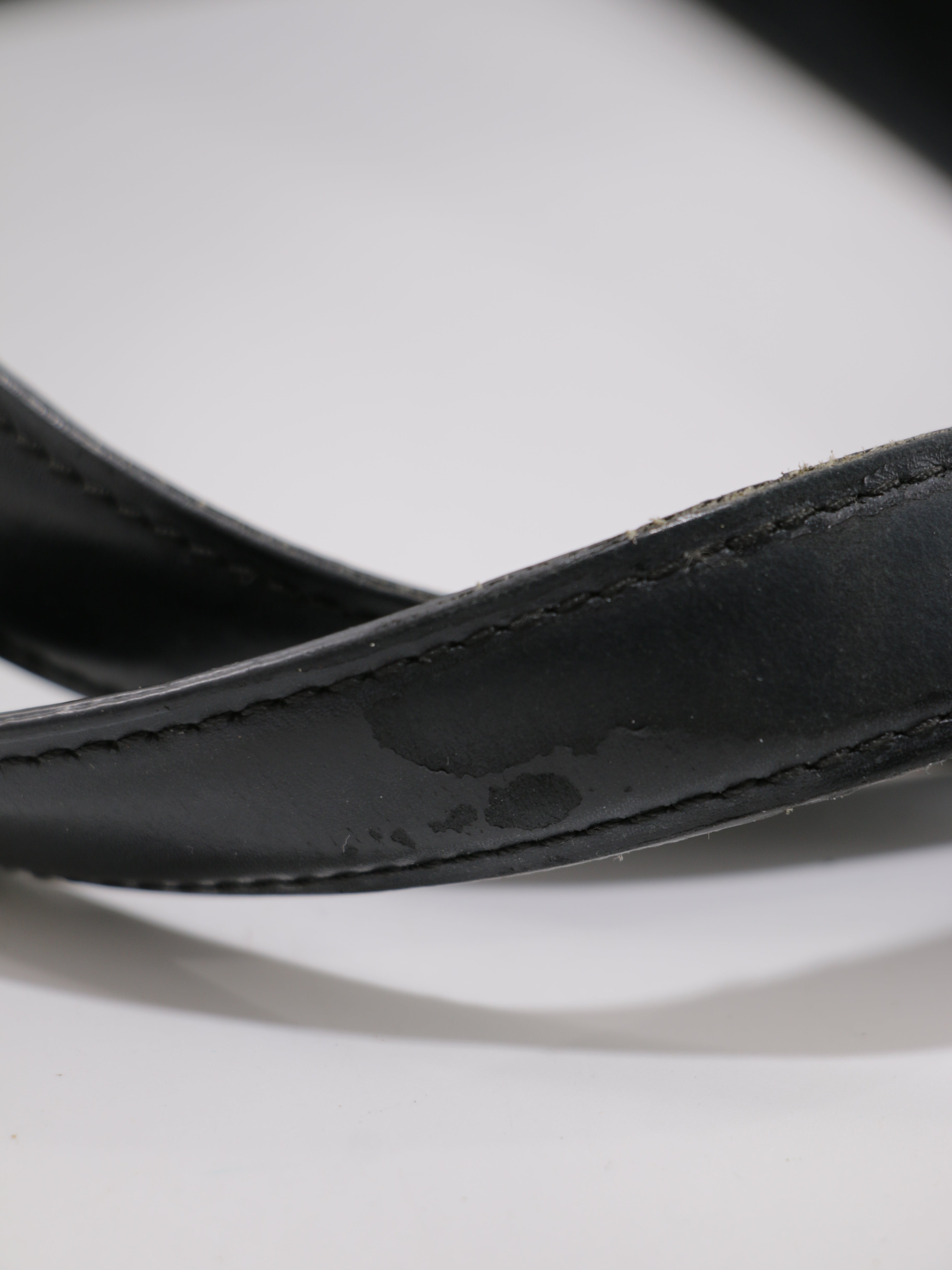 Medium New Travel Line Tote