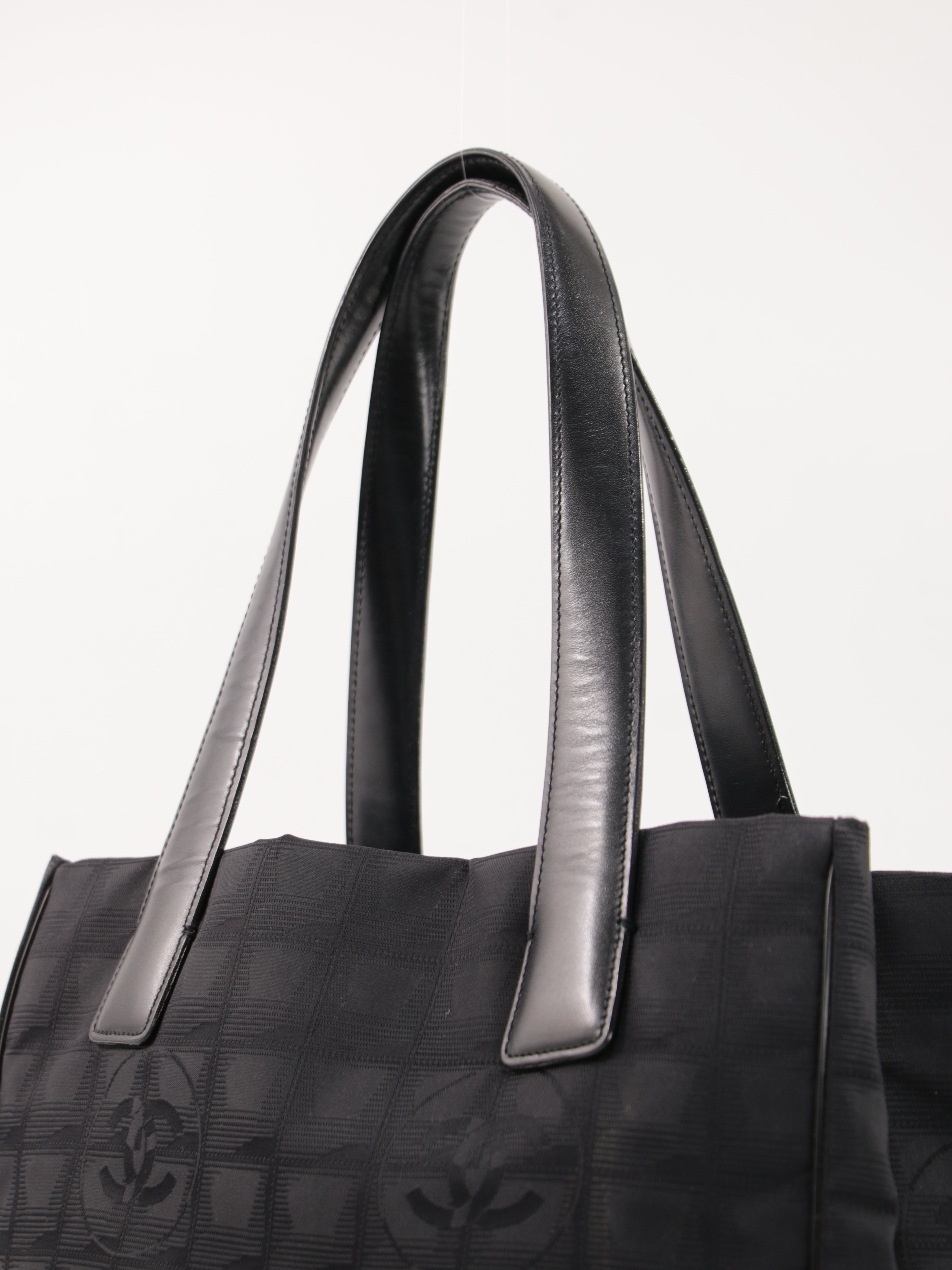 Small New Travel Line Tote