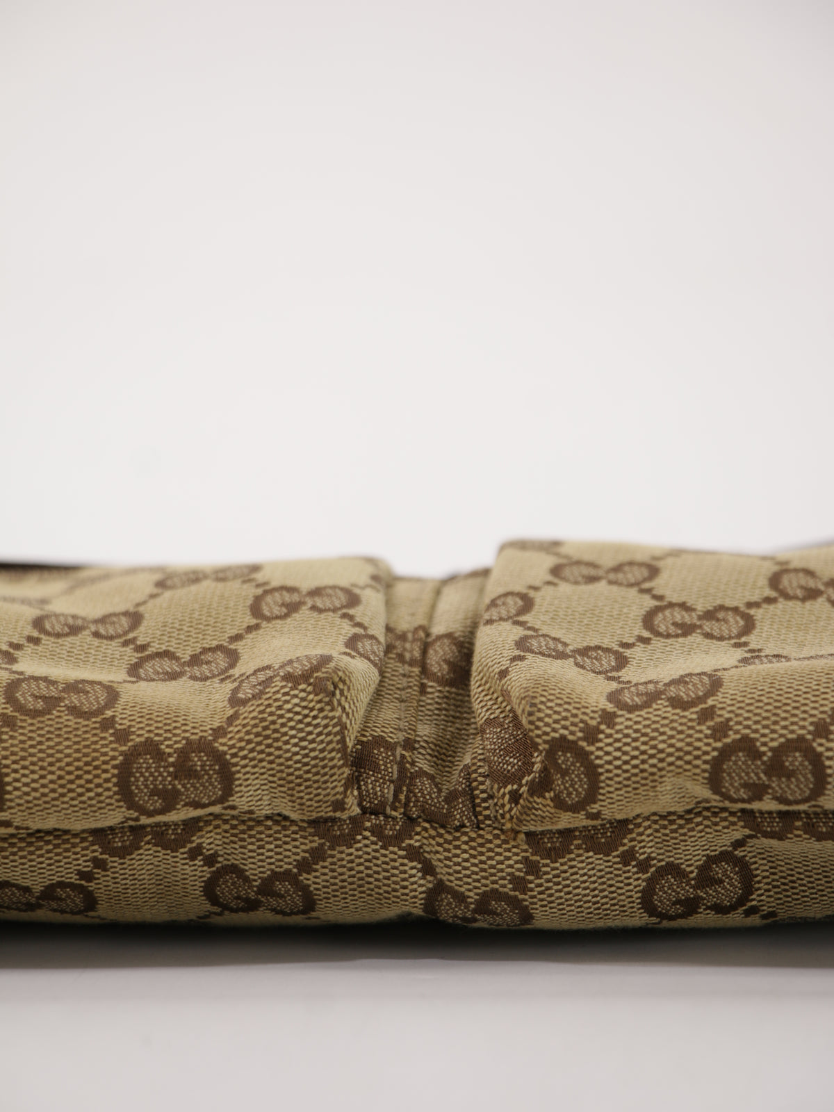 Gucci Shelly