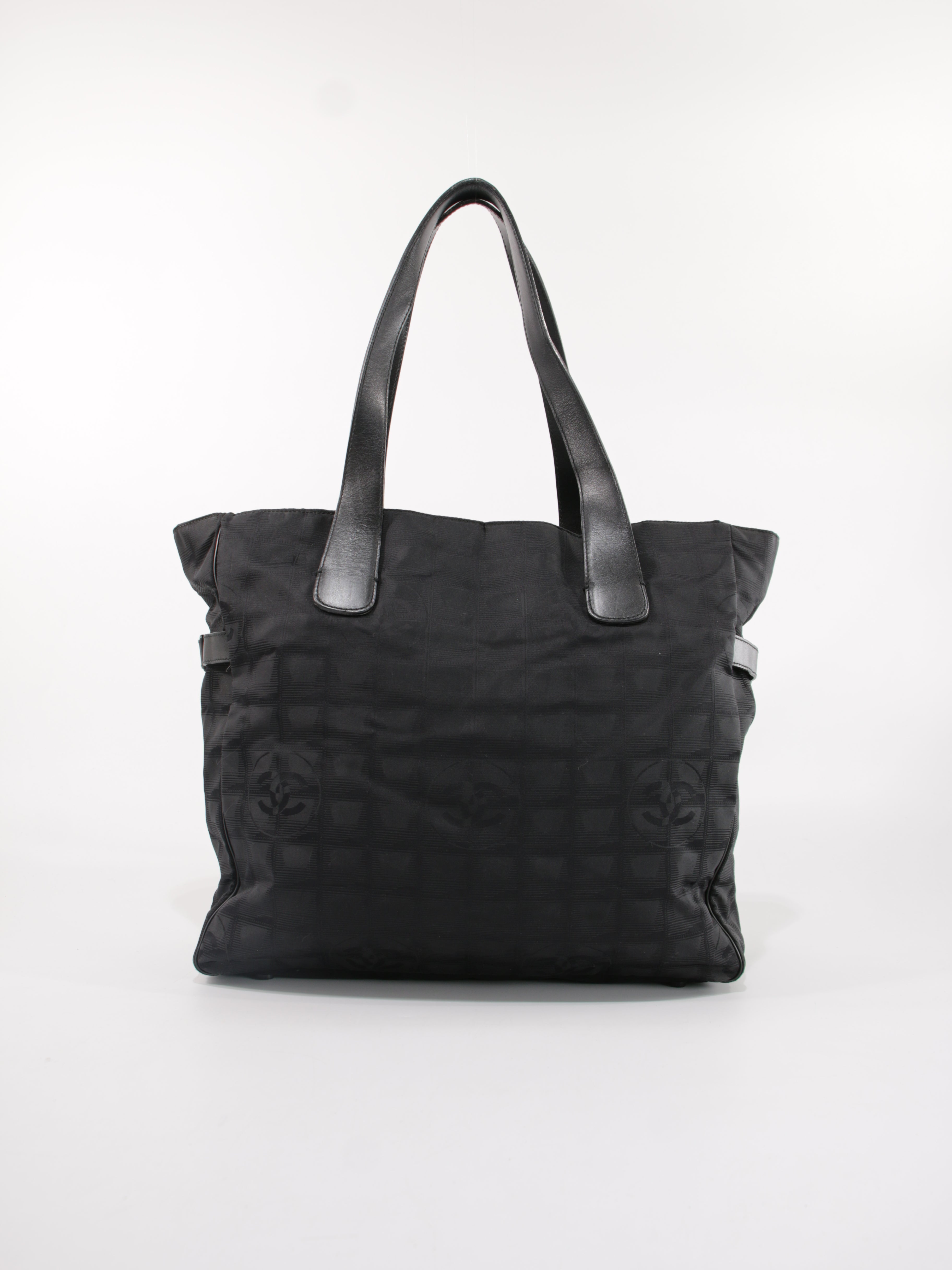 Large Travel Line Tote