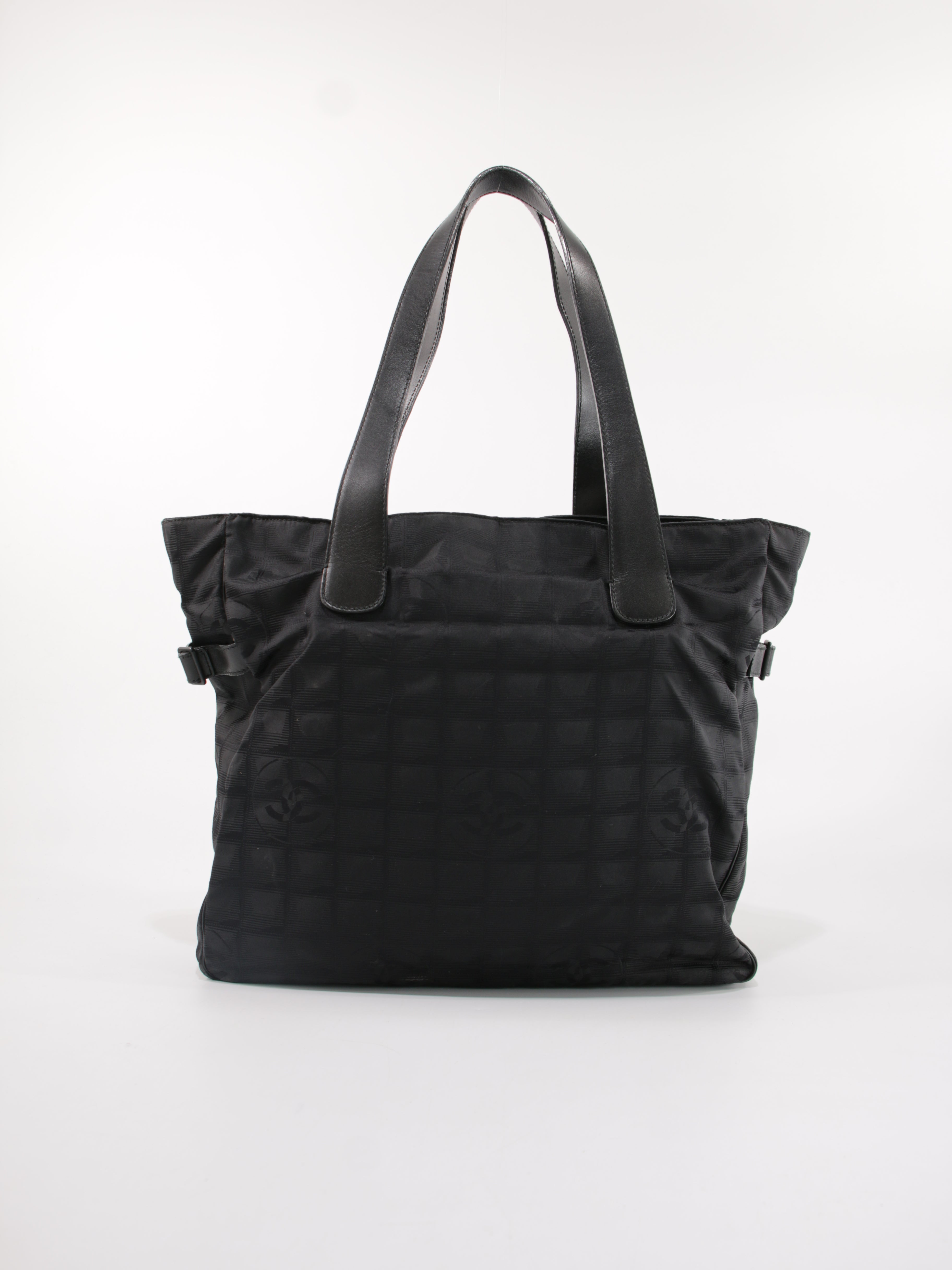 Large Travel Line Tote