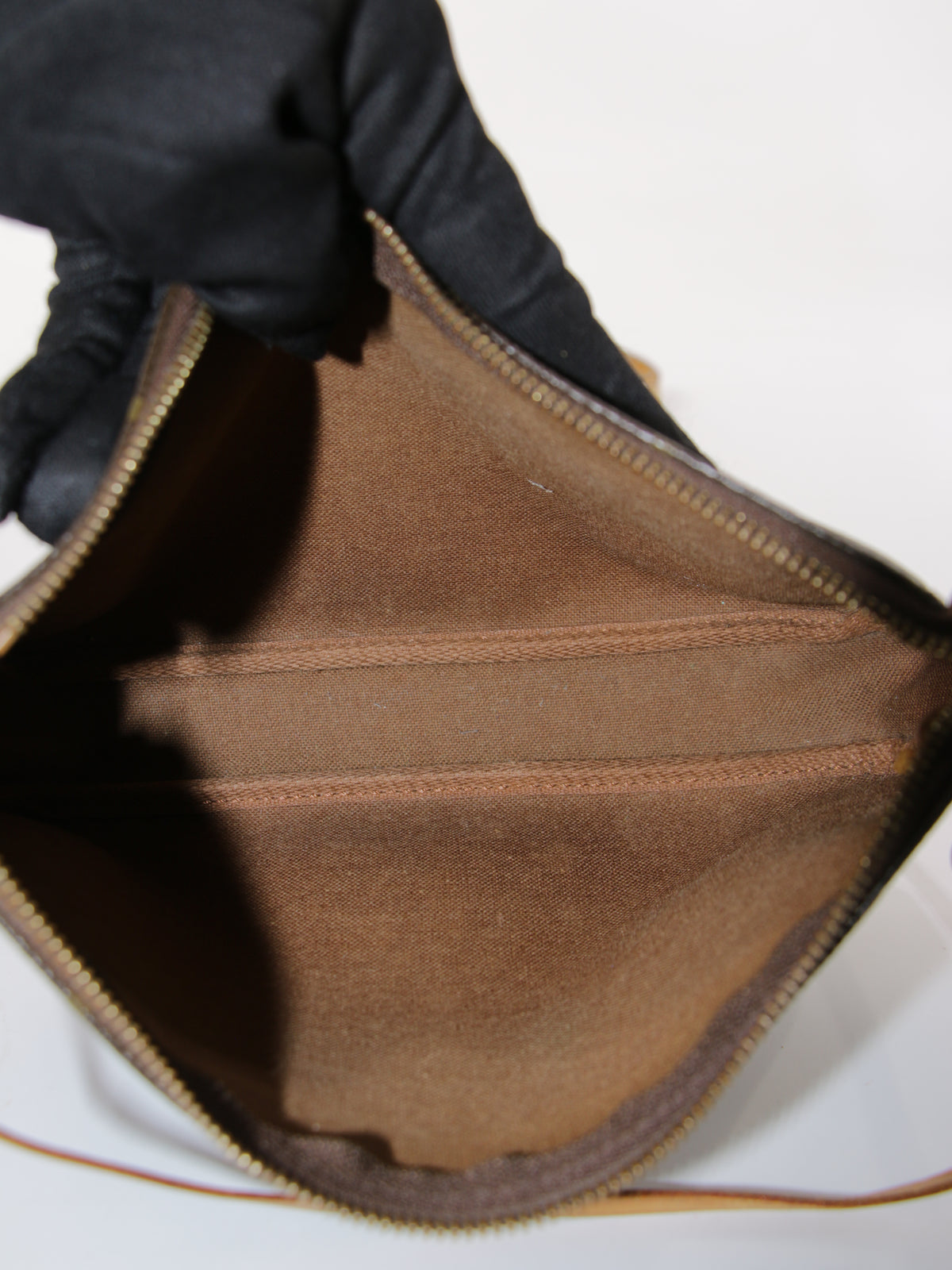 Louis Vuitton Accessories Pochette