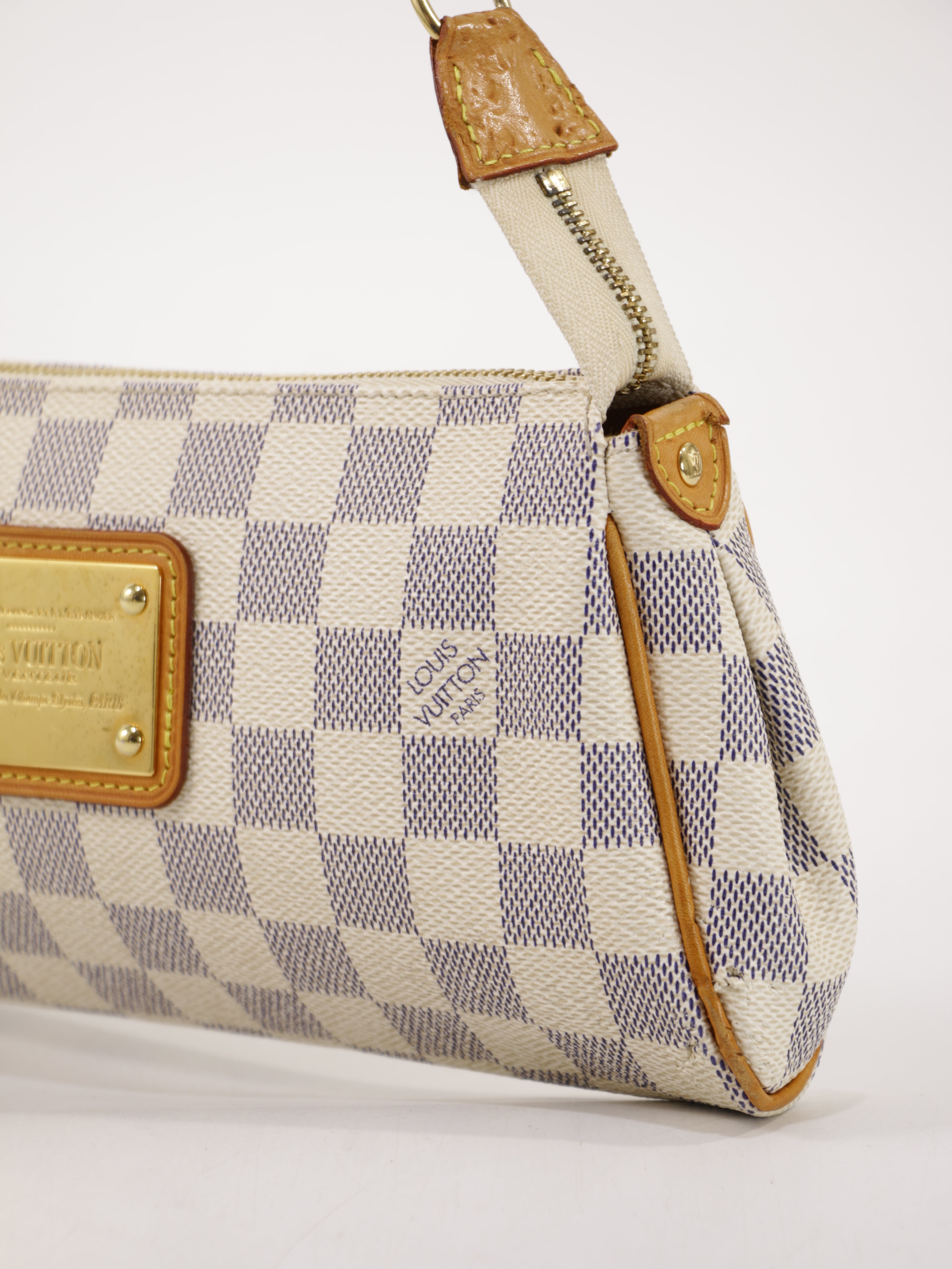 Eva Pochette