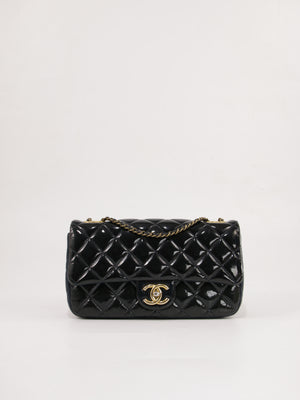 Medium Classic Flap