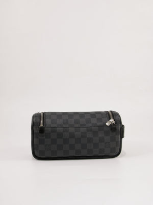 Cosmetic pouch