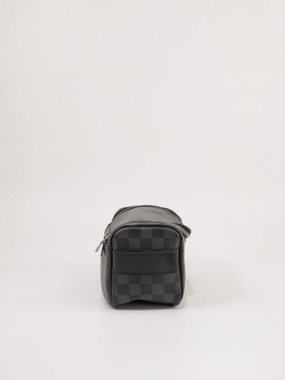 Cosmetic pouch