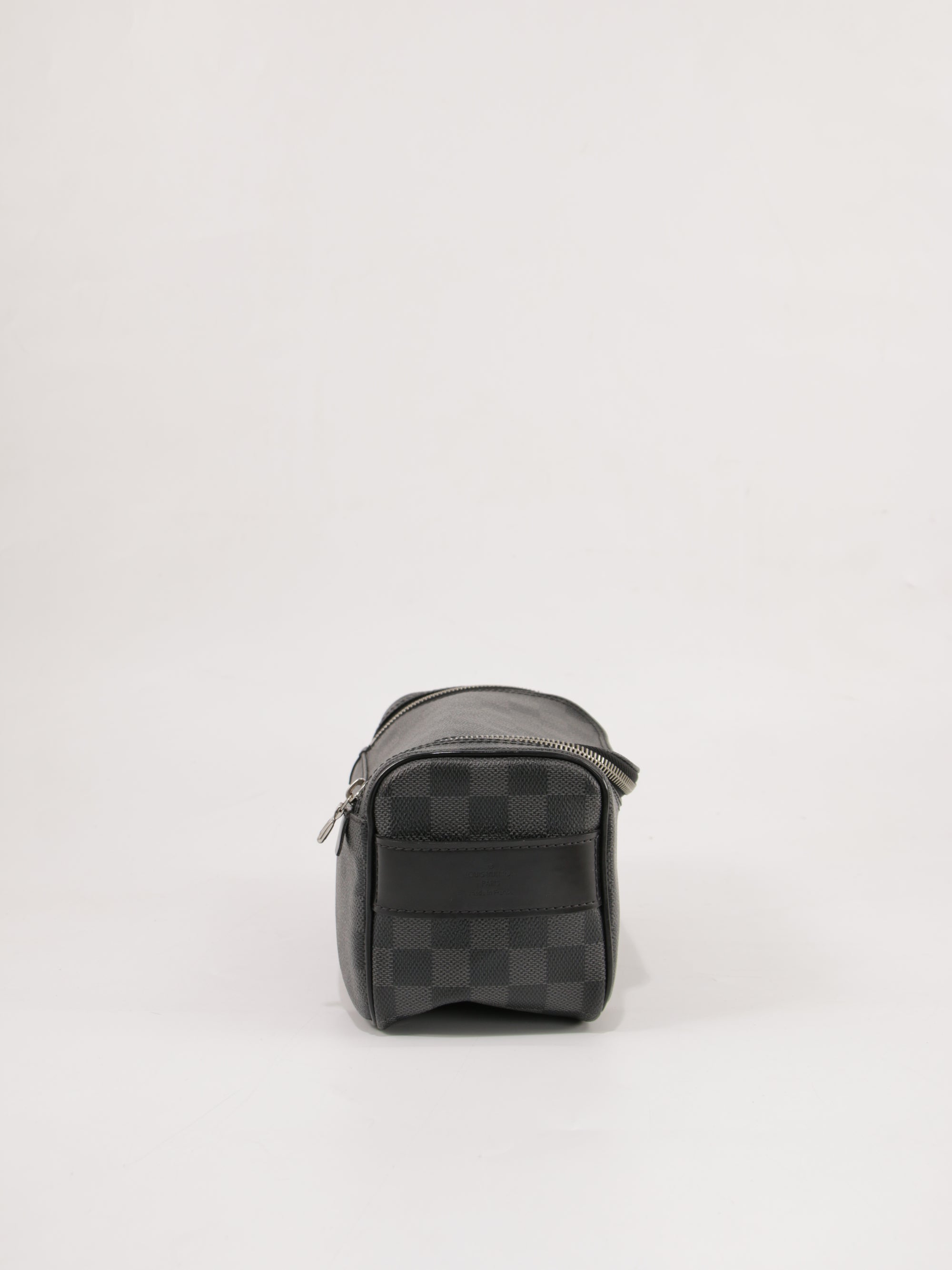 Cosmetic pouch