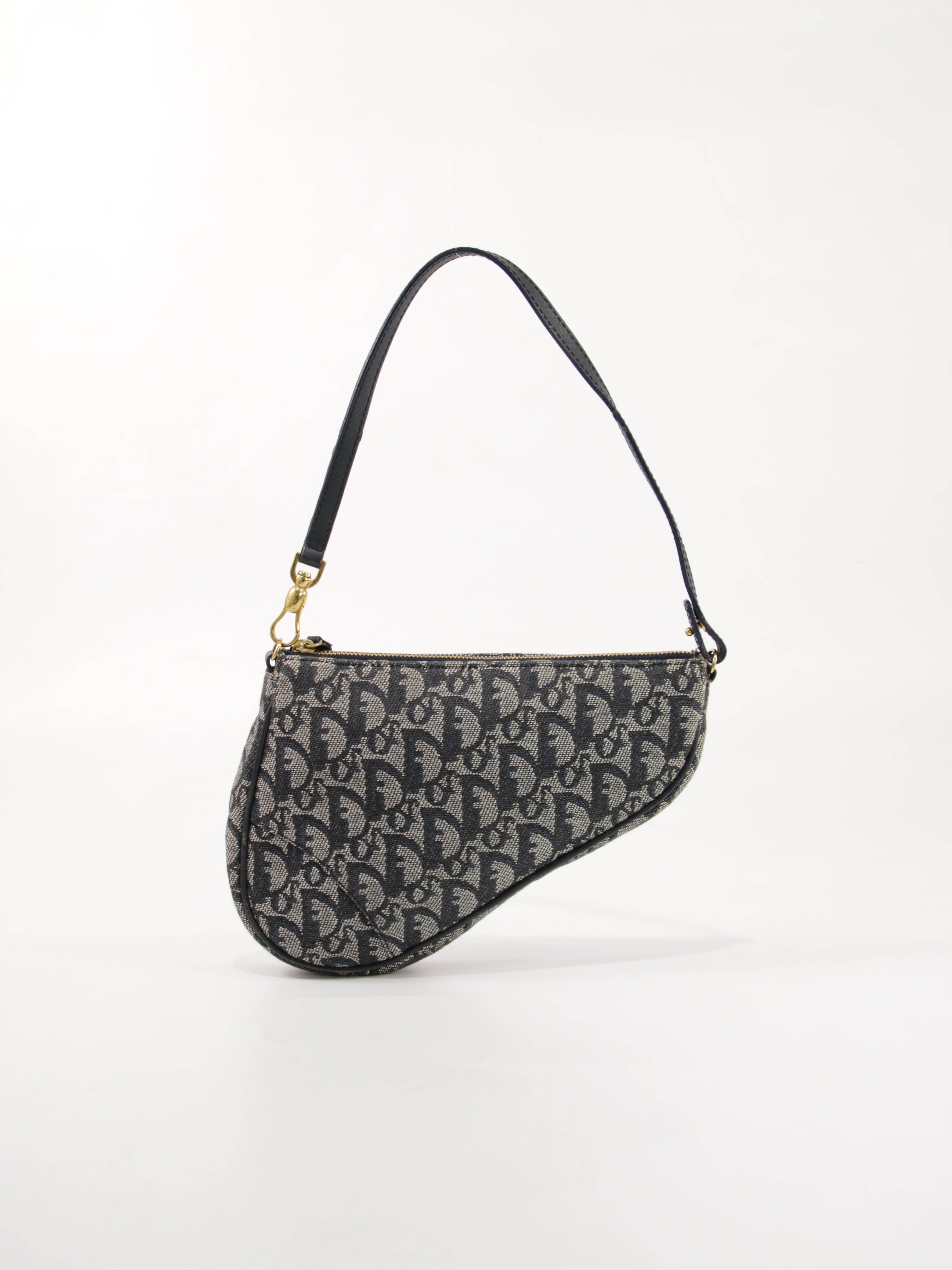 CHRISTIAN DIOR SHOULDER BAGS