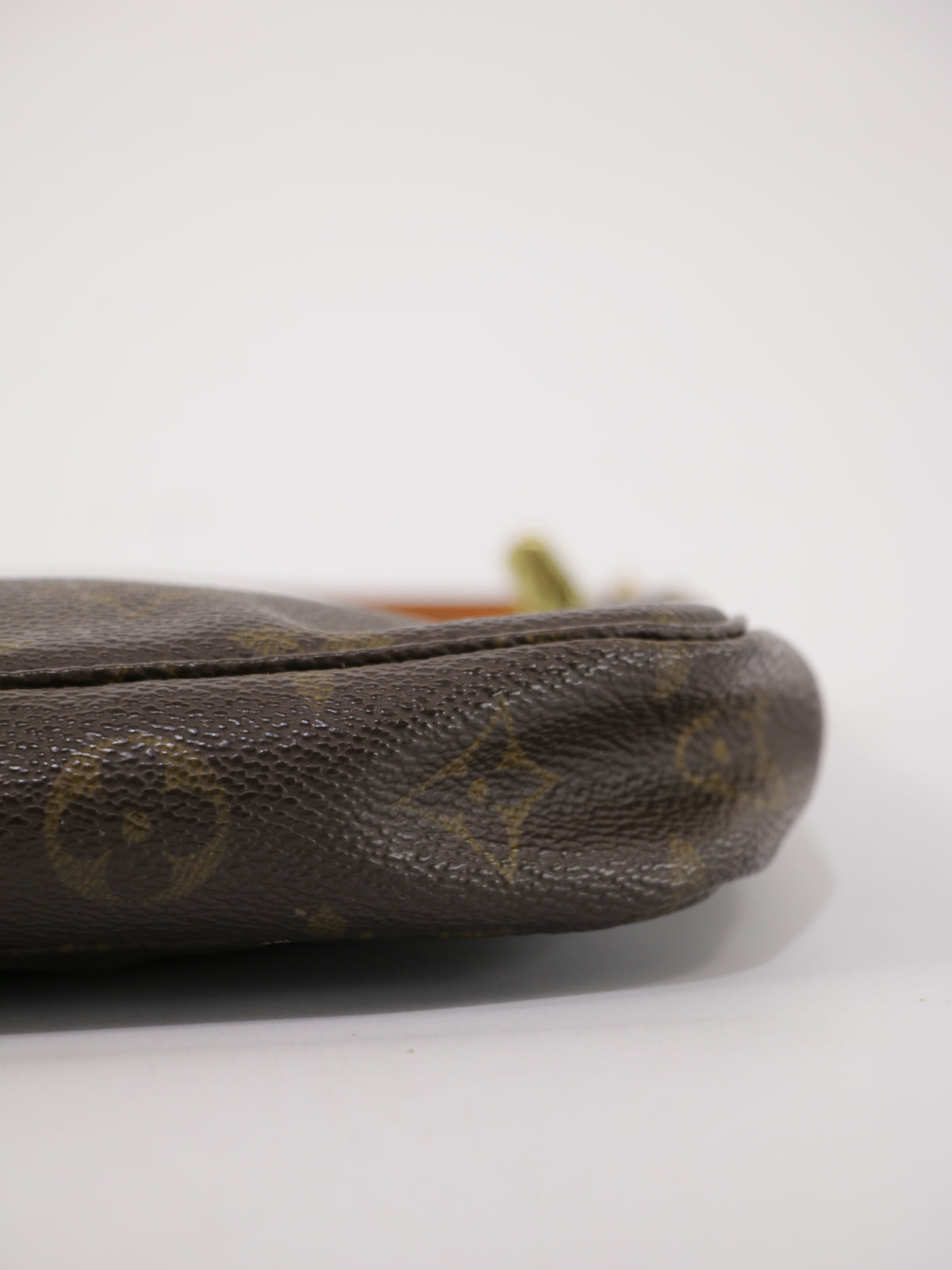 Louis Vuitton Accessories Pochette