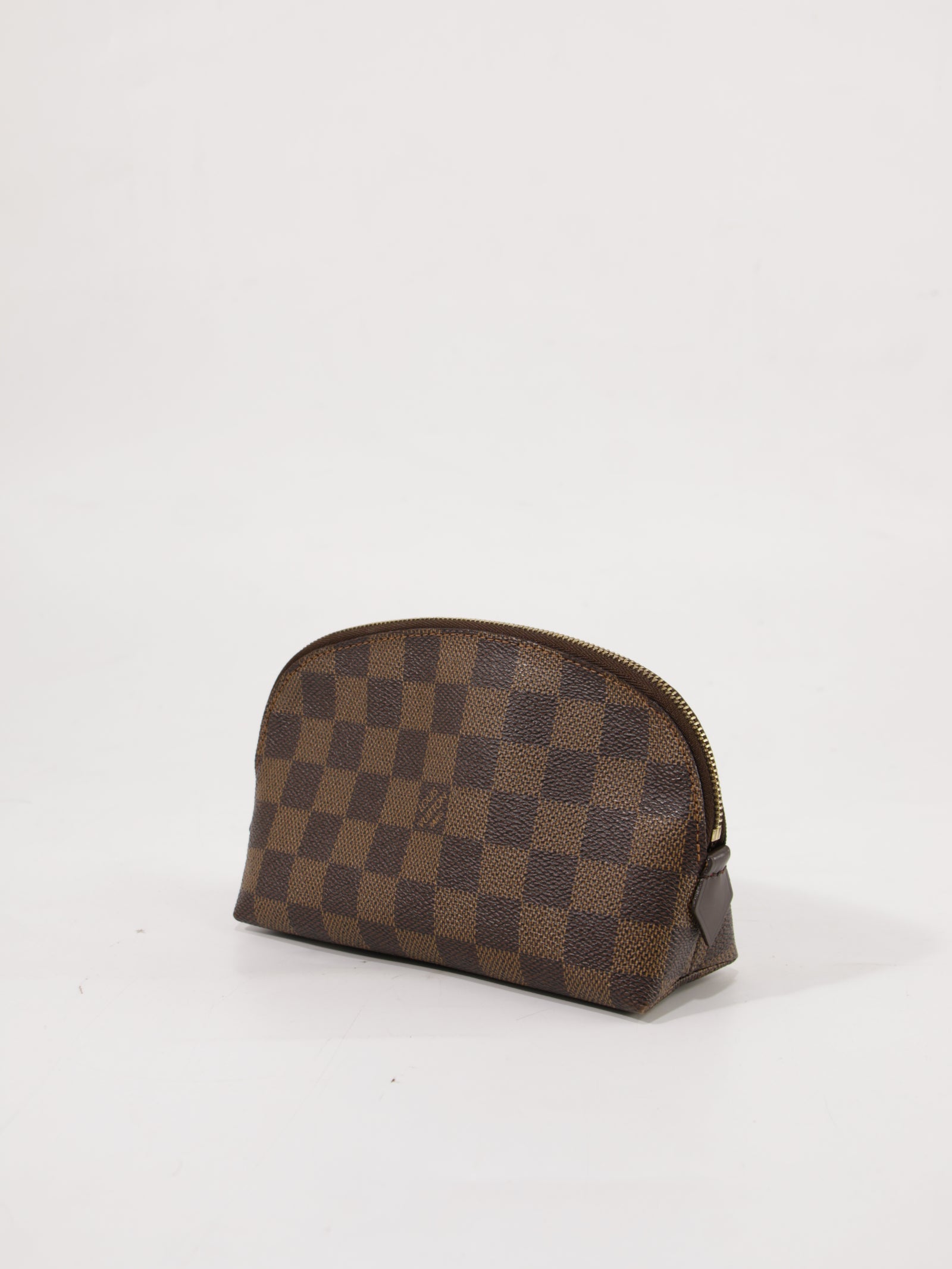 Cosmetic pouch