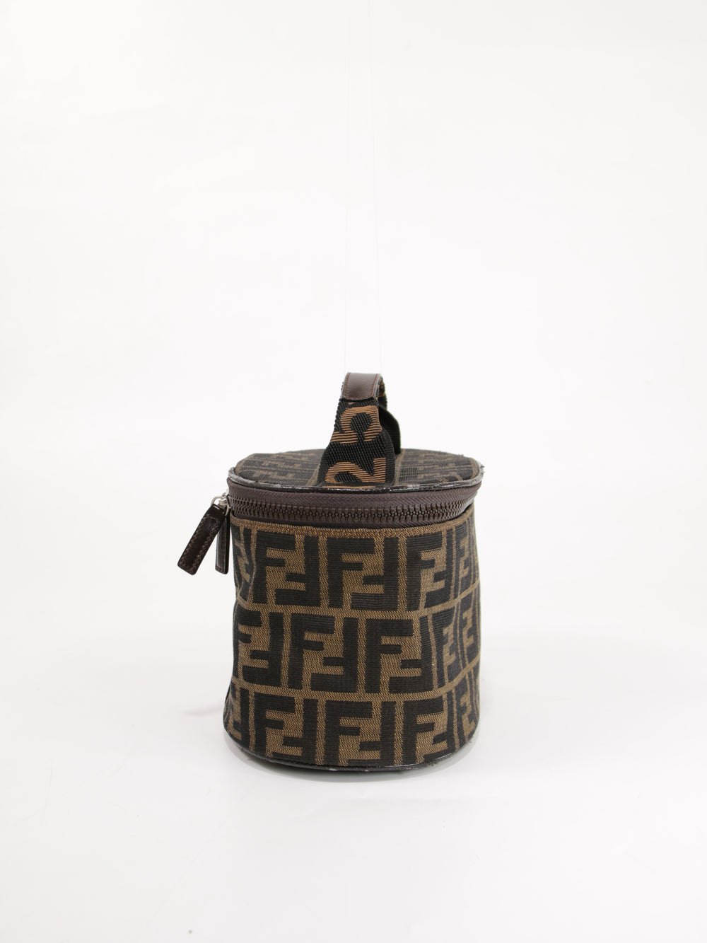 Cosmetic pouch