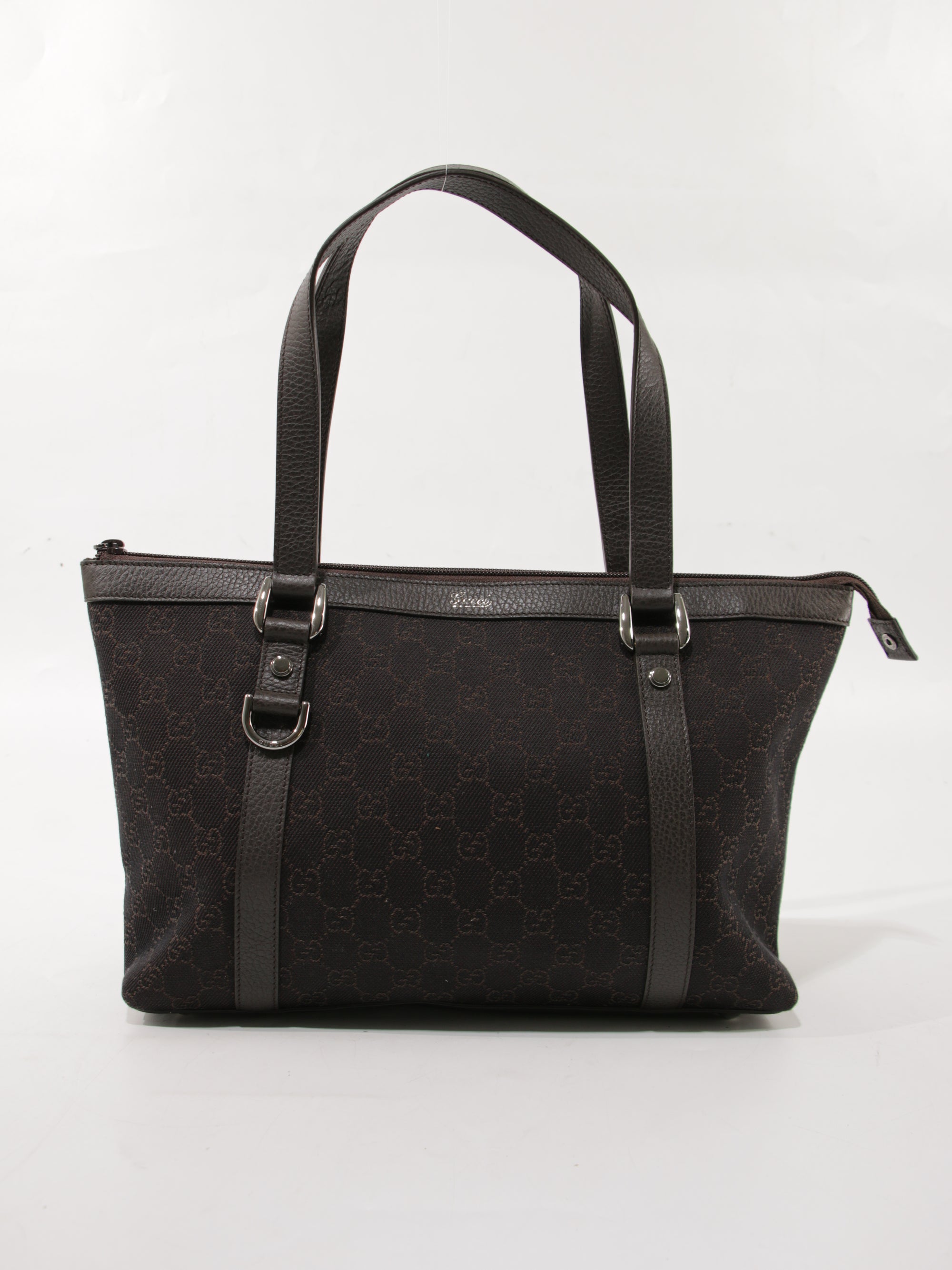 Abbey zip tote