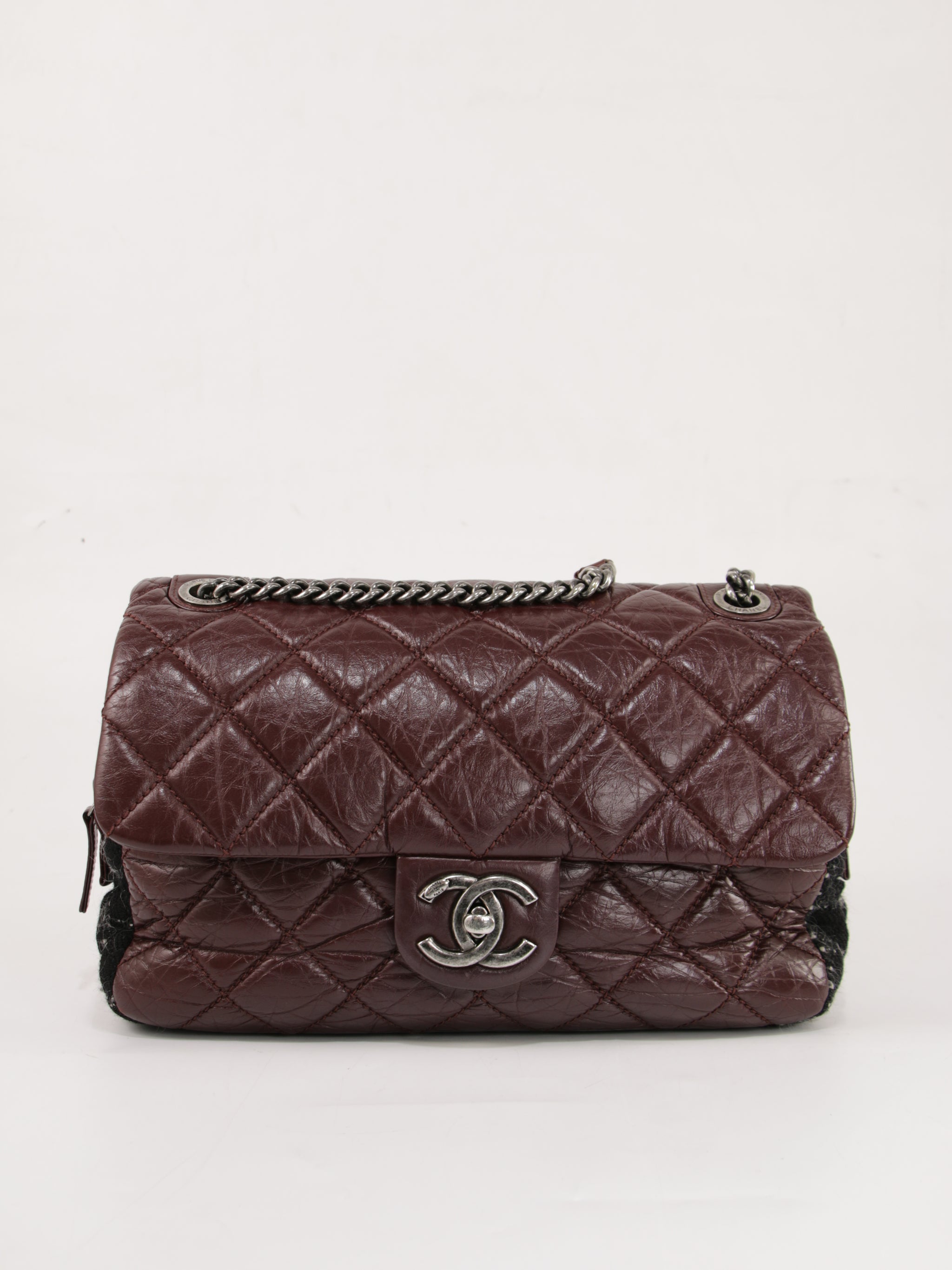 Jumbo Classic Flap