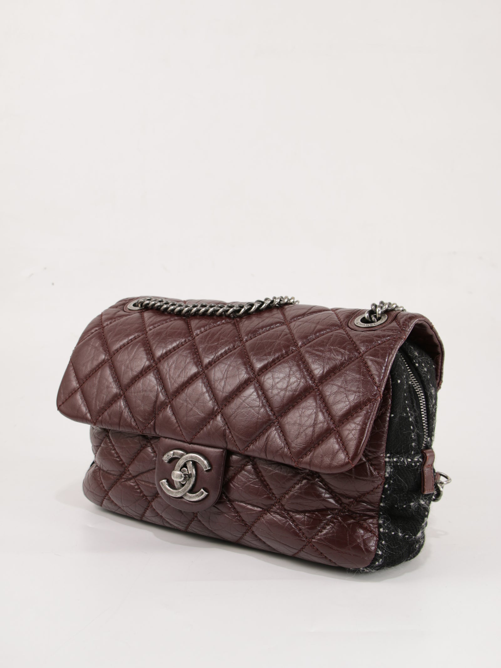 Jumbo Classic Flap