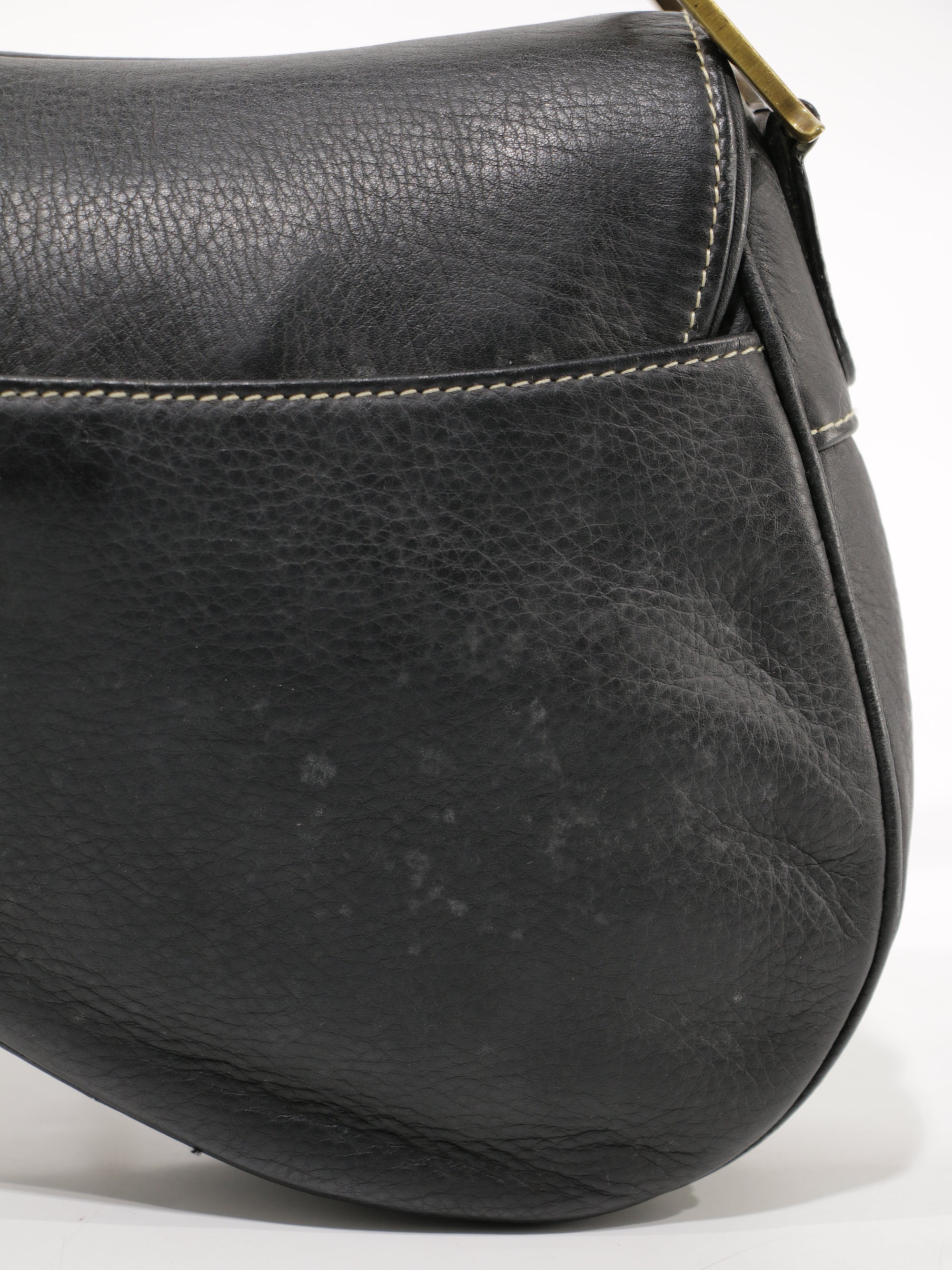 Saddle