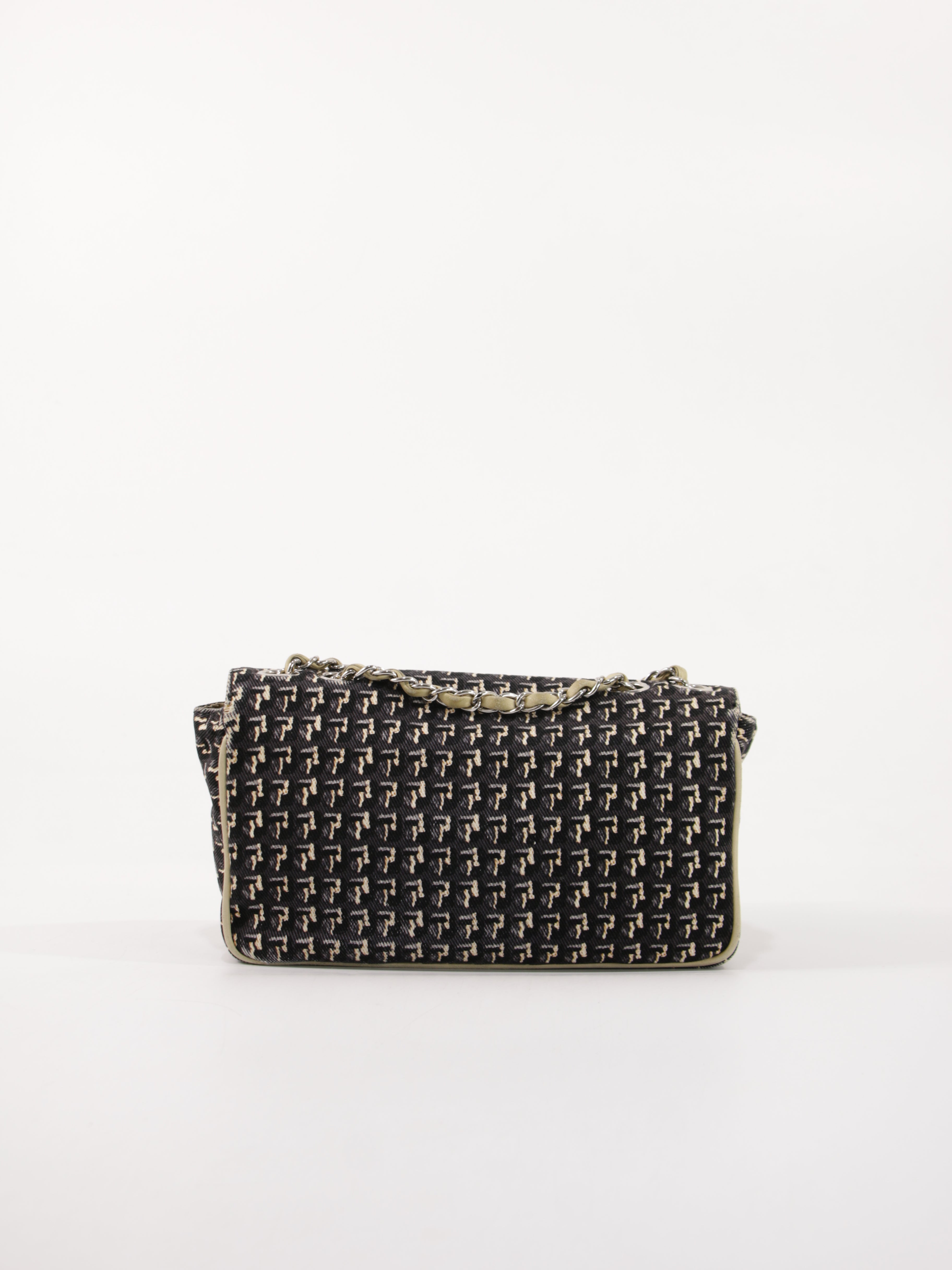 Medium Single Flap