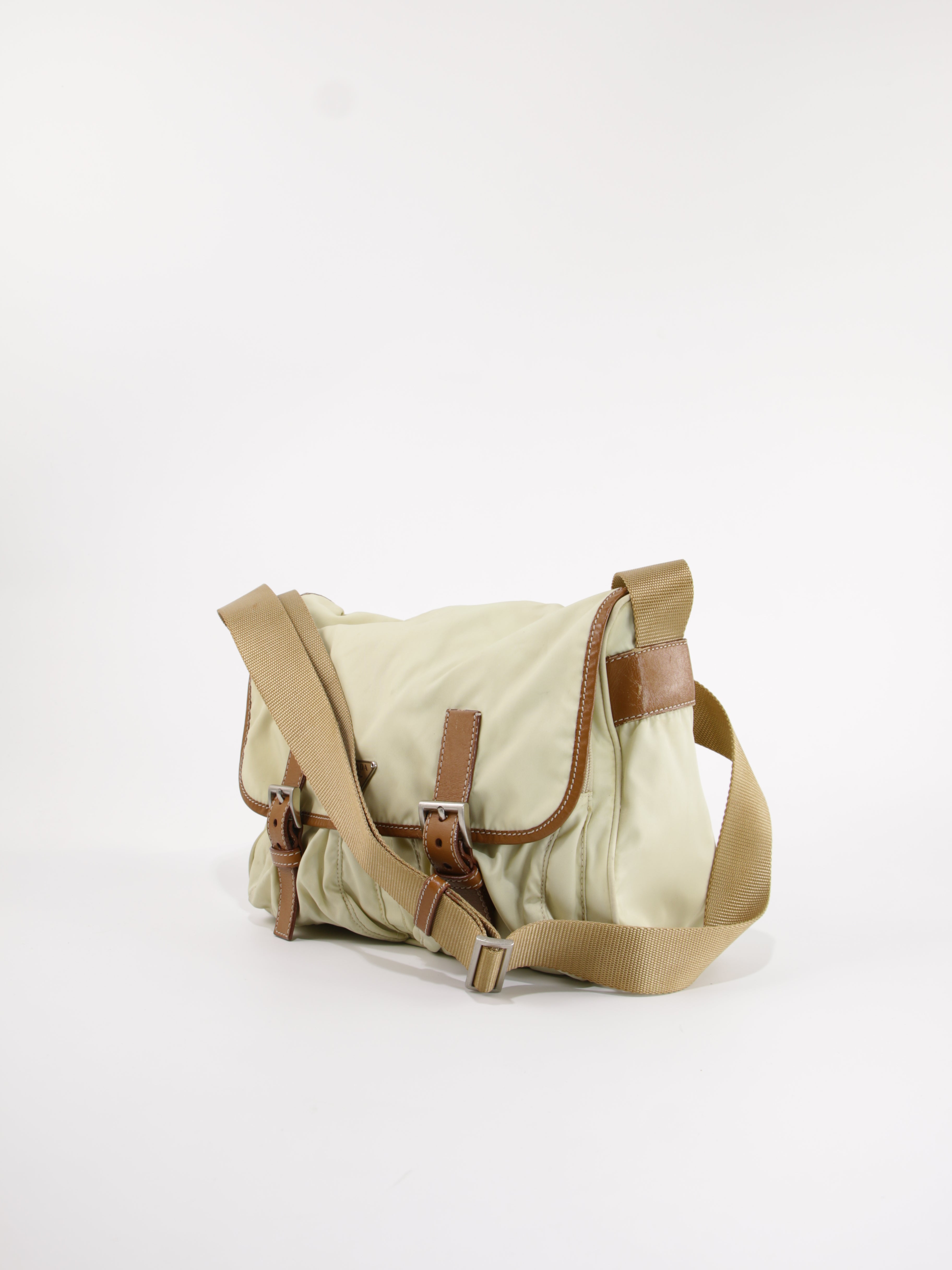 Double Buckle Messenger