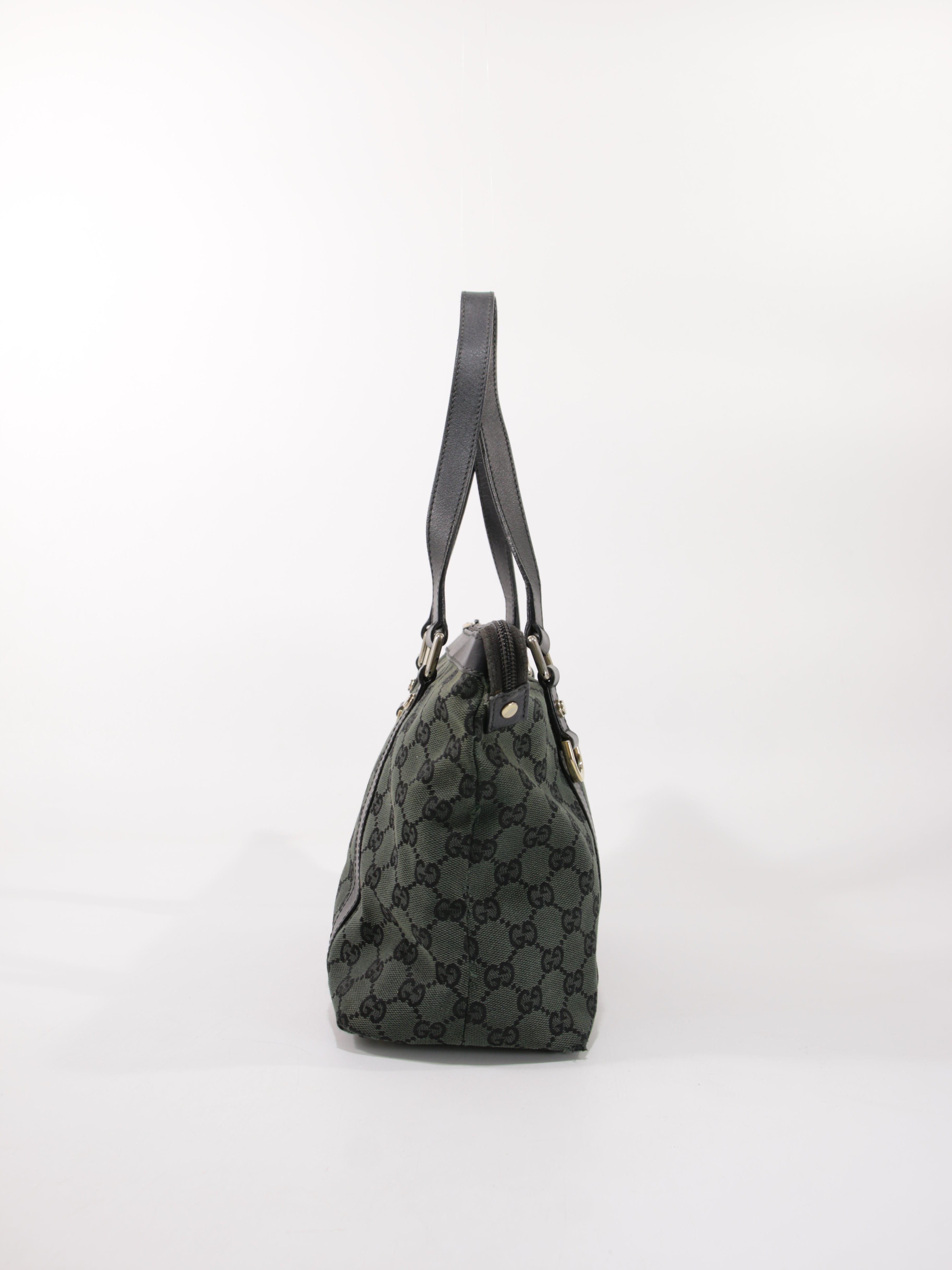 Abbey Zip Tote