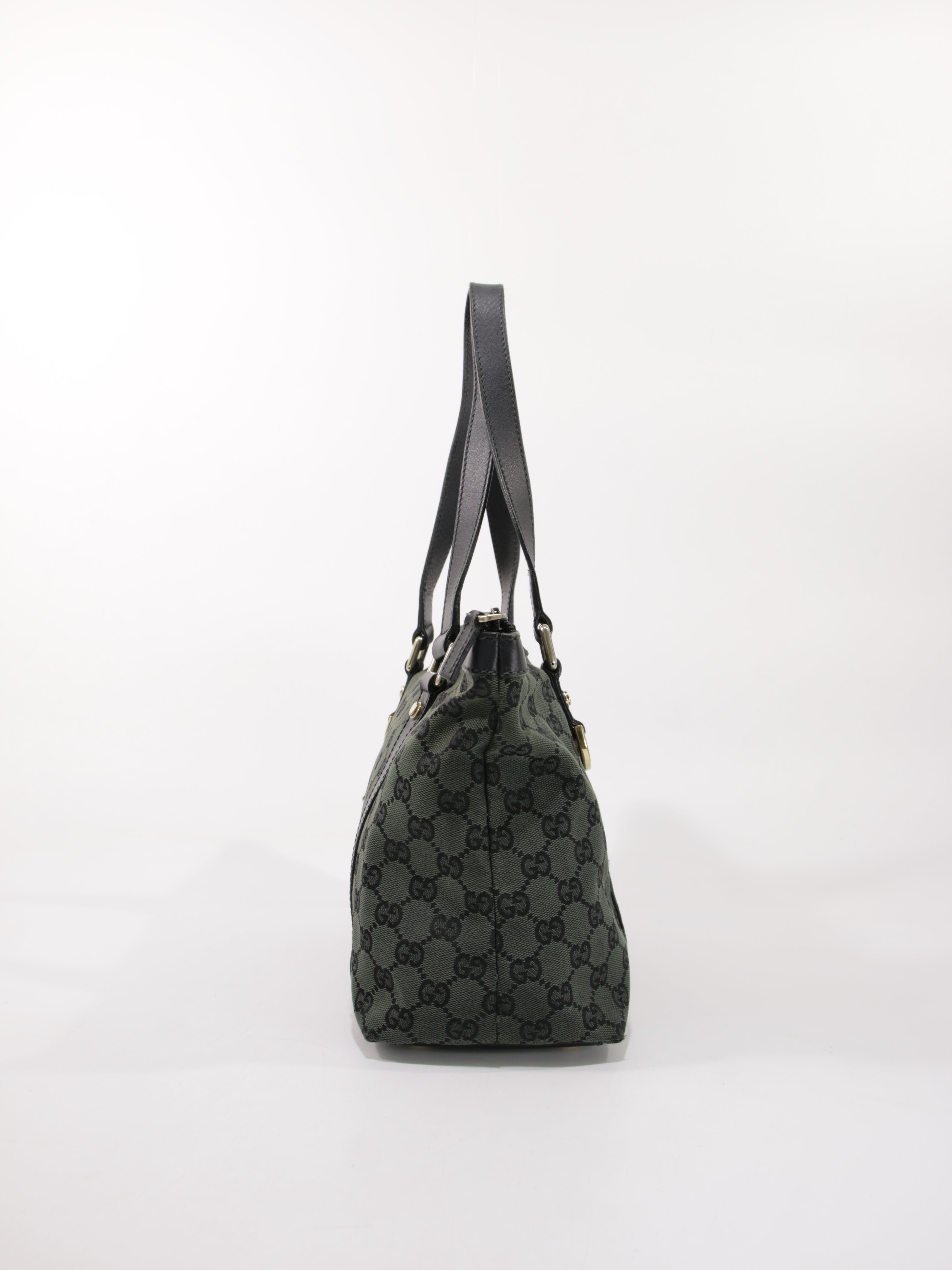 Abbey Zip Tote