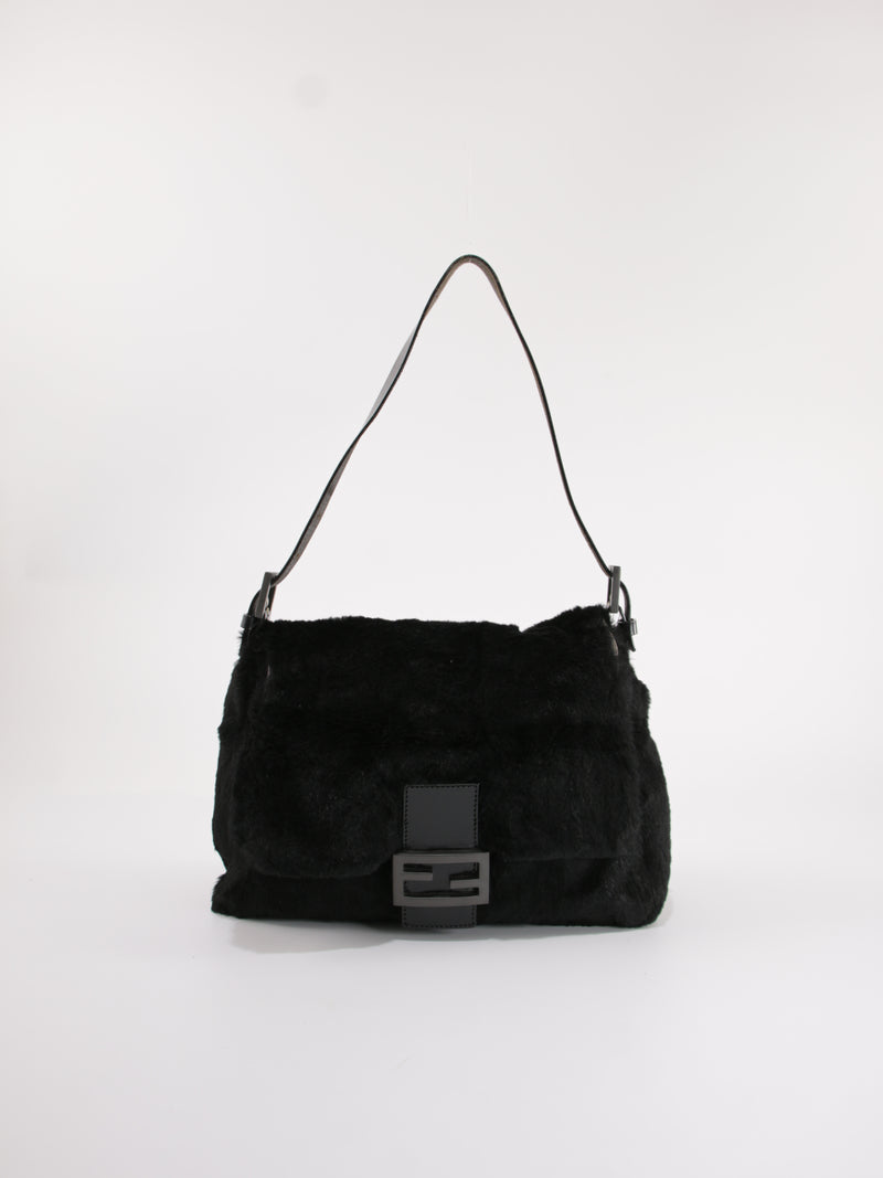 FENDI SHOULDER BAGS