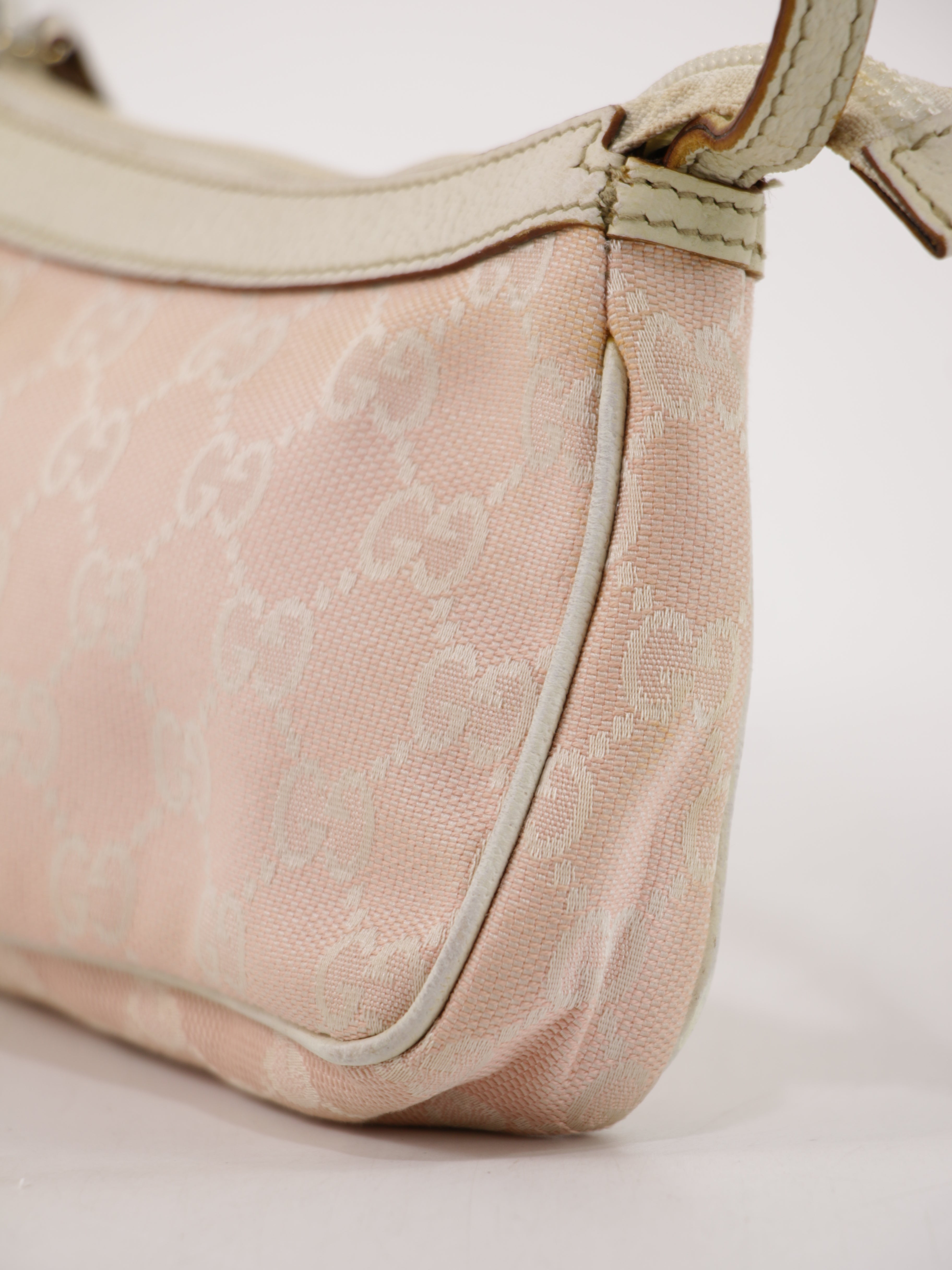 Gucci Shoulder Bag