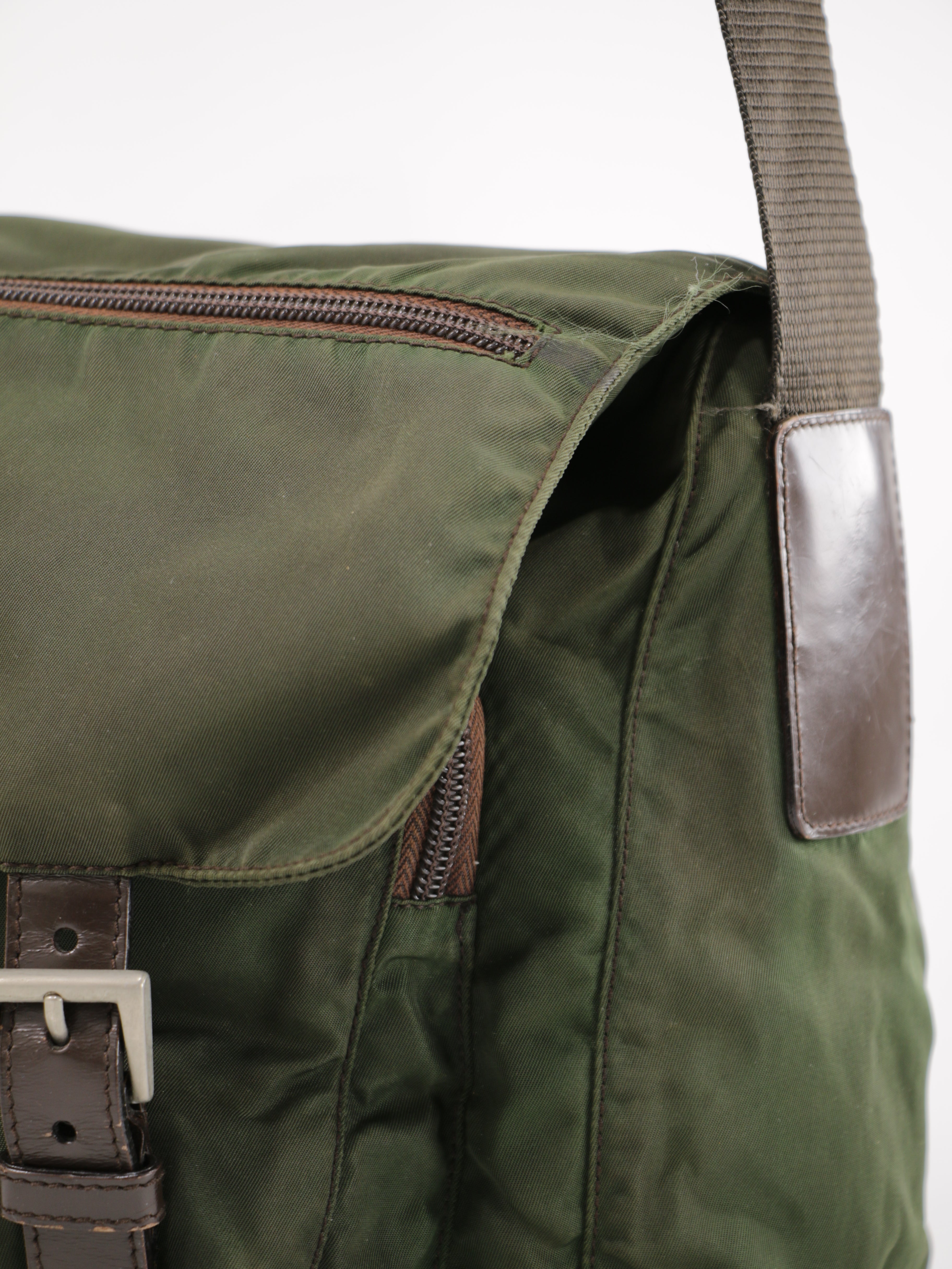 Double Buckle Messenger