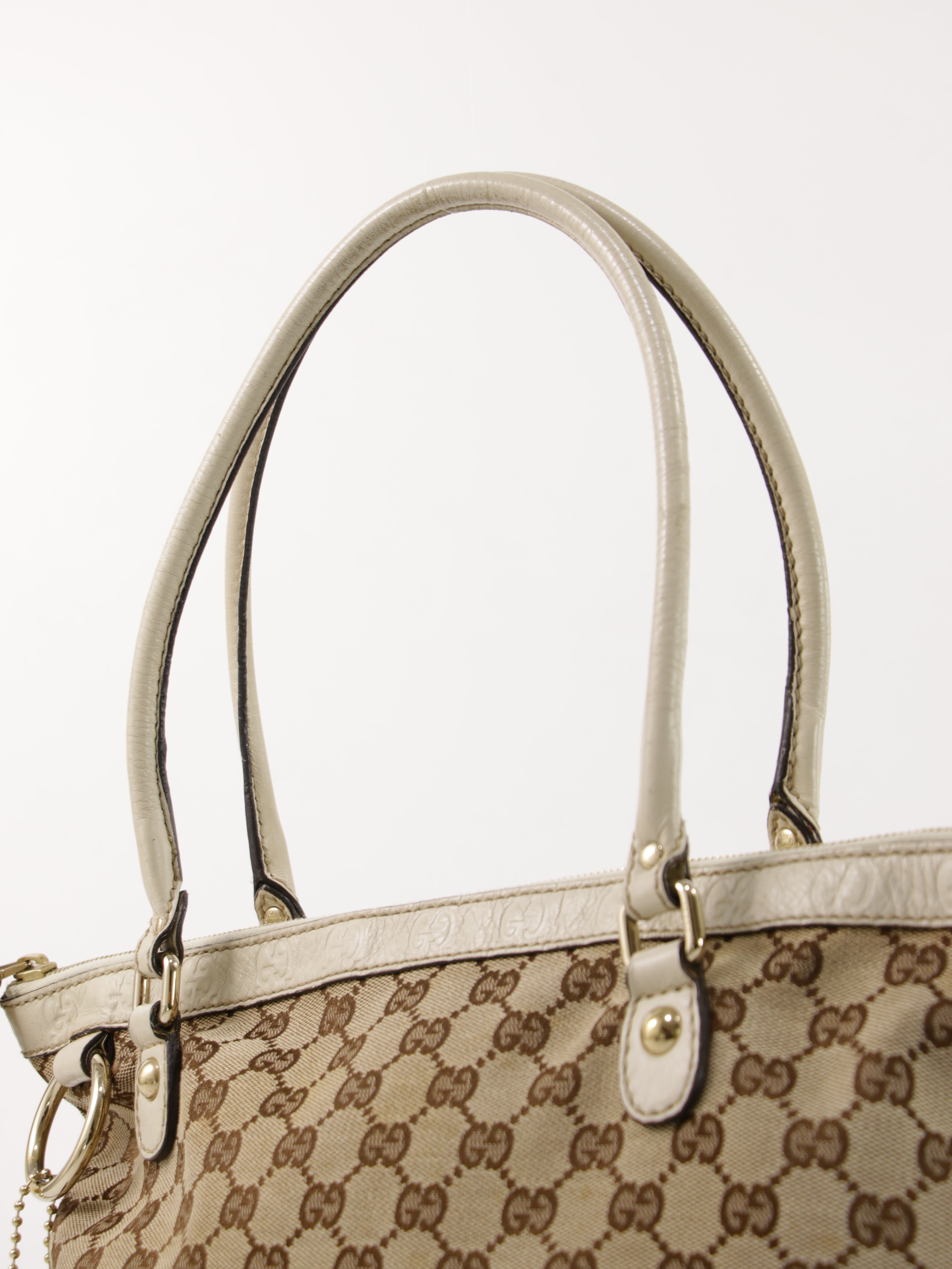 Gucci Shoulder Bag