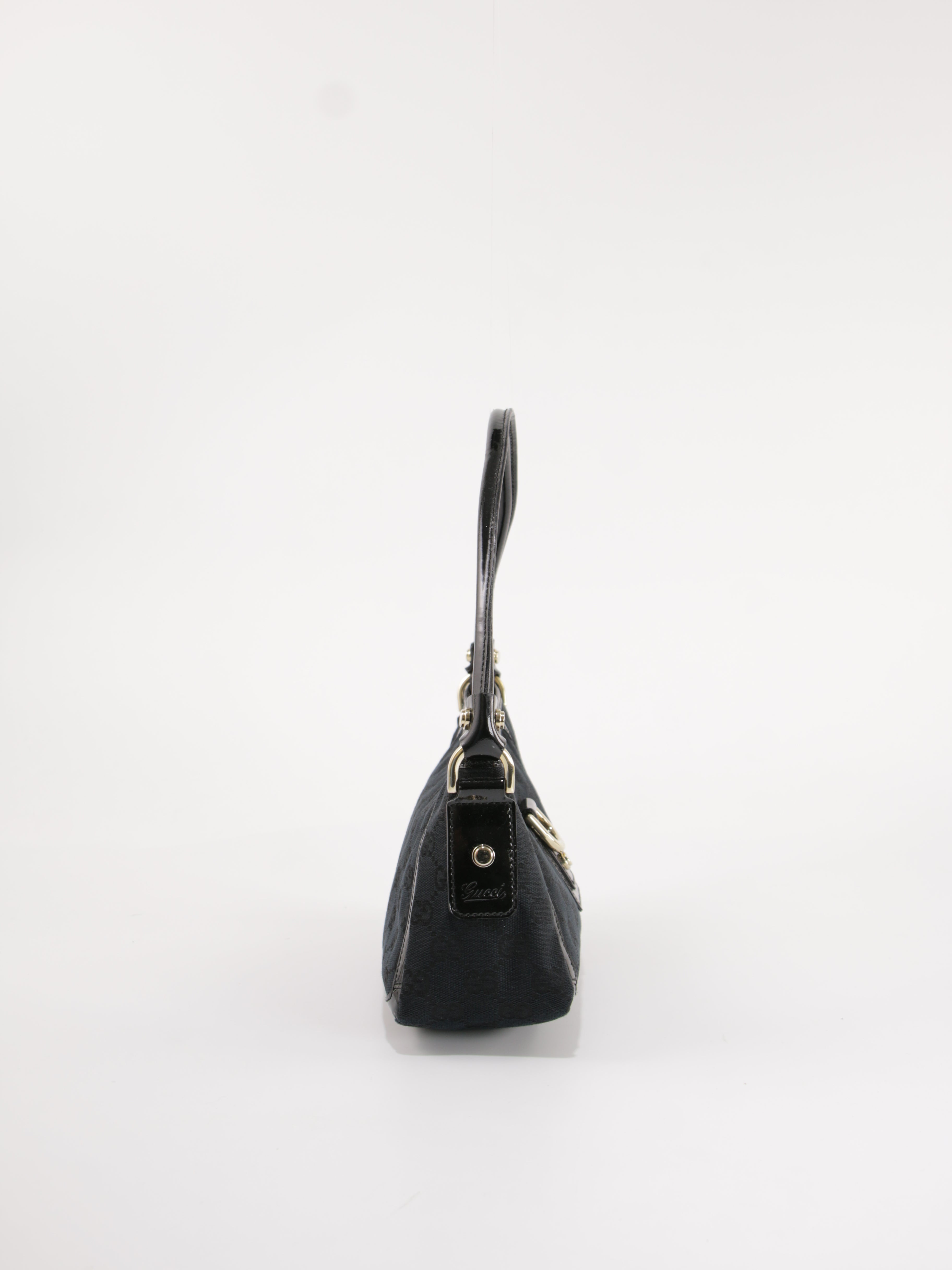 Abbey D-Ring Pochette