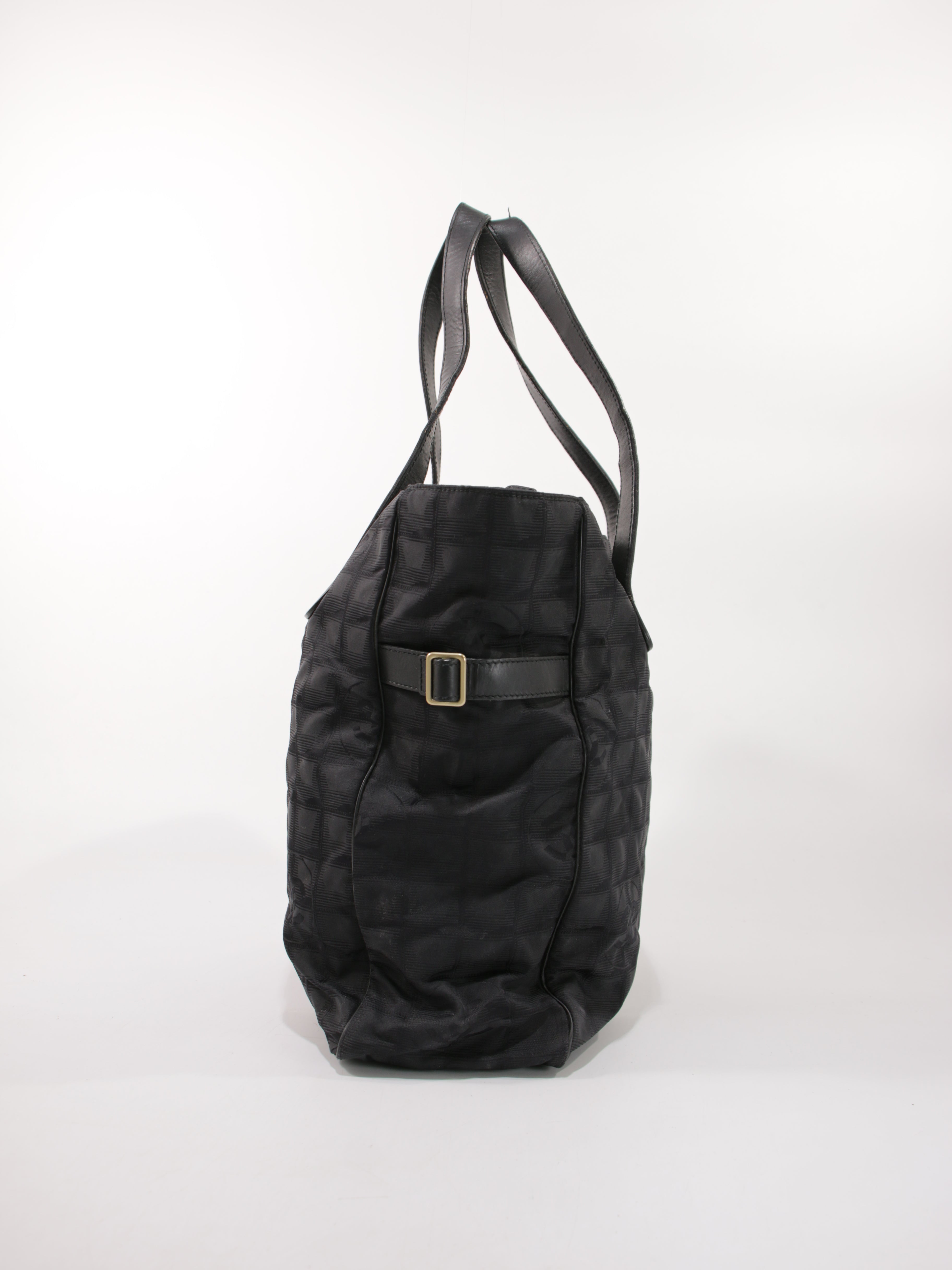 Large Travel Line Tote