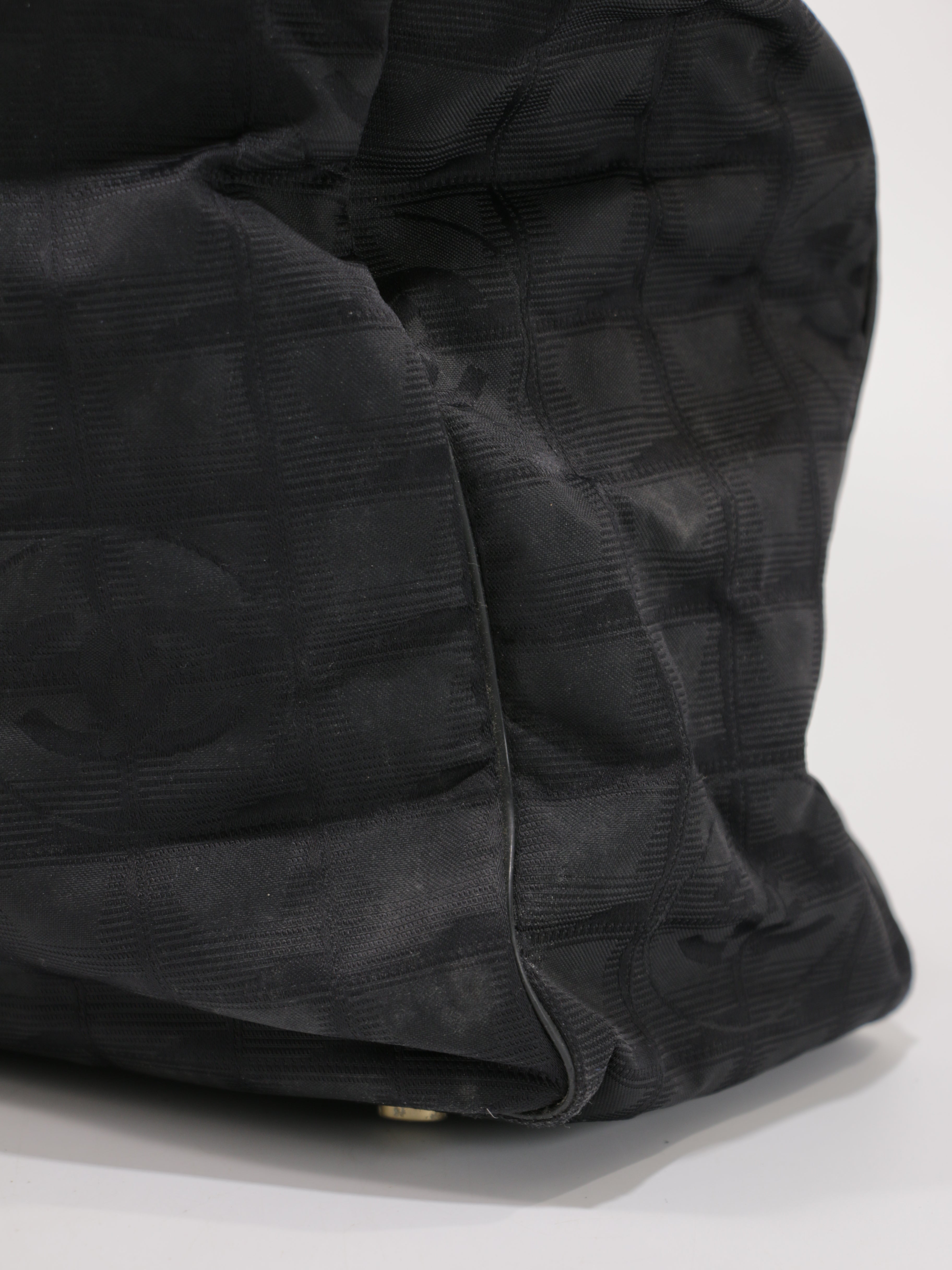 Large Travel Line Tote