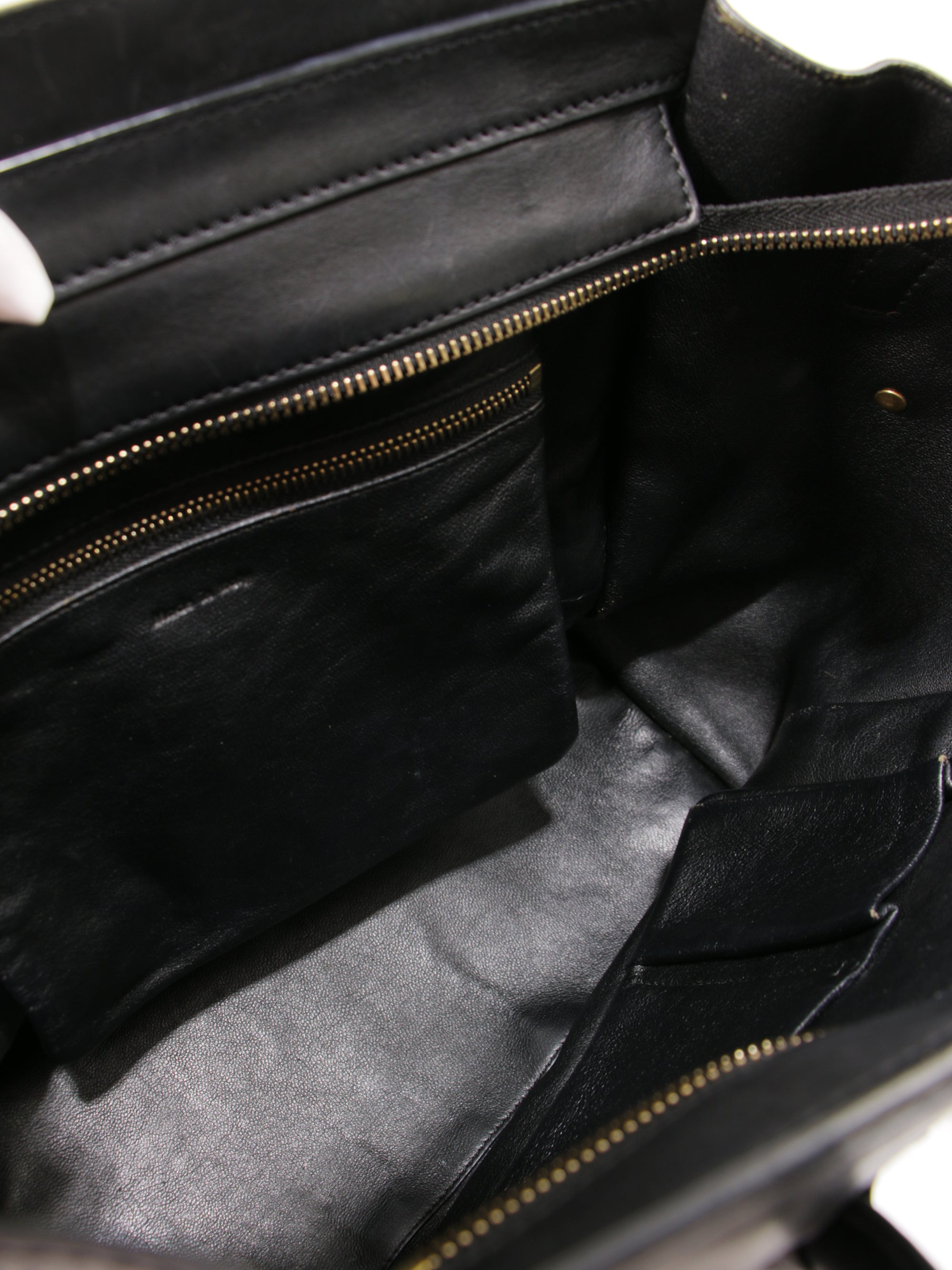Medium luggage