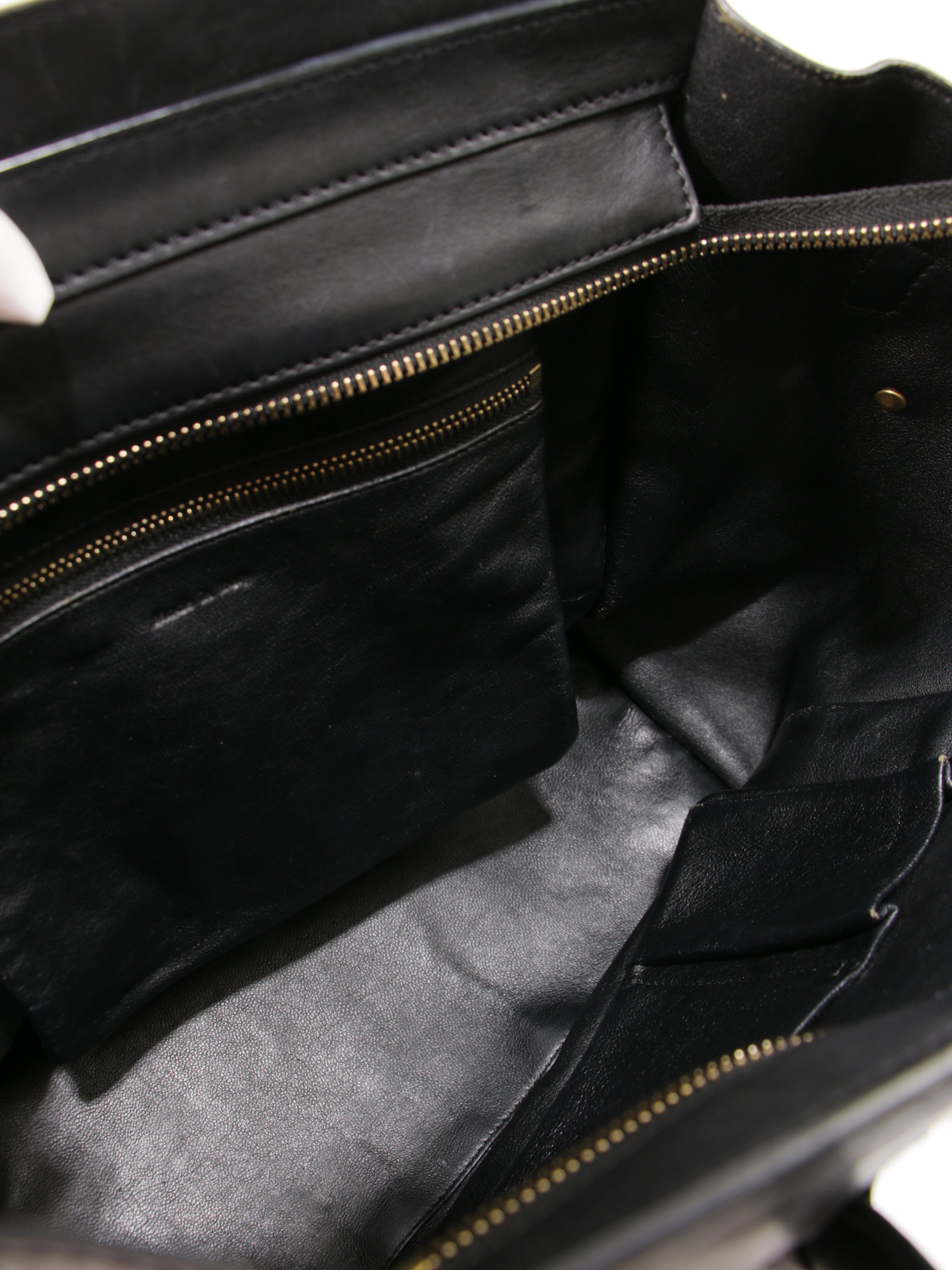 Medium luggage