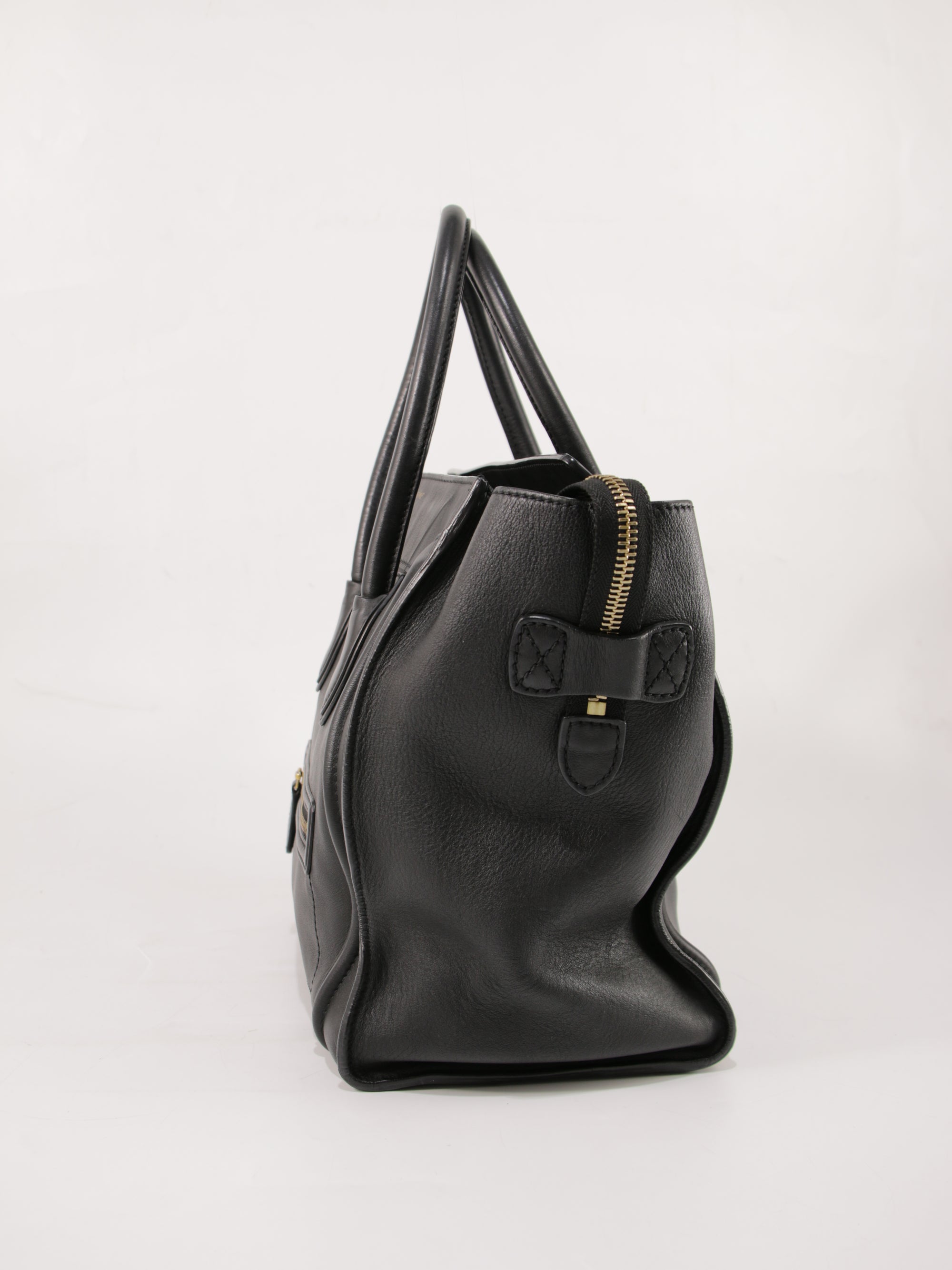 Medium luggage