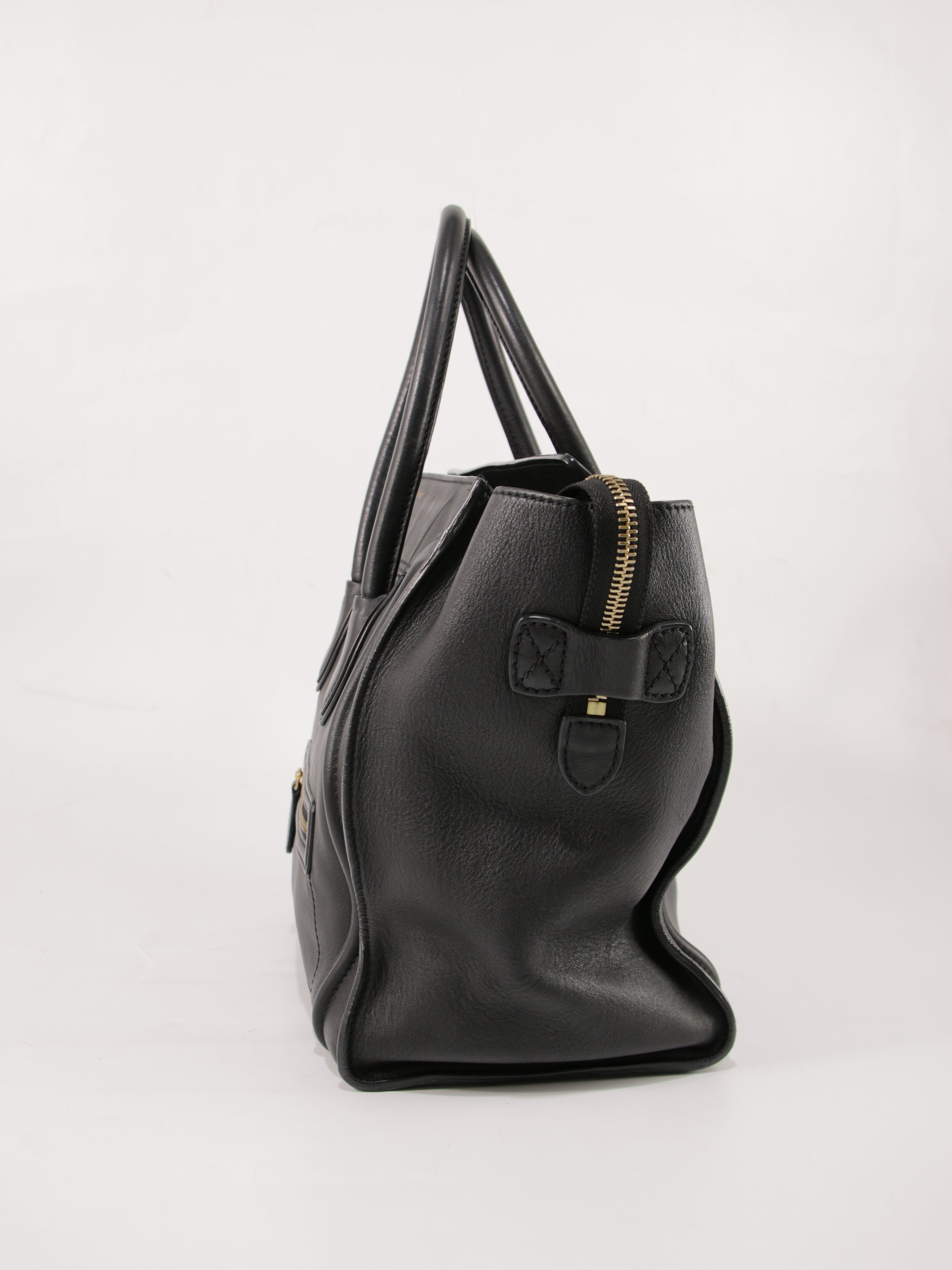 Medium luggage