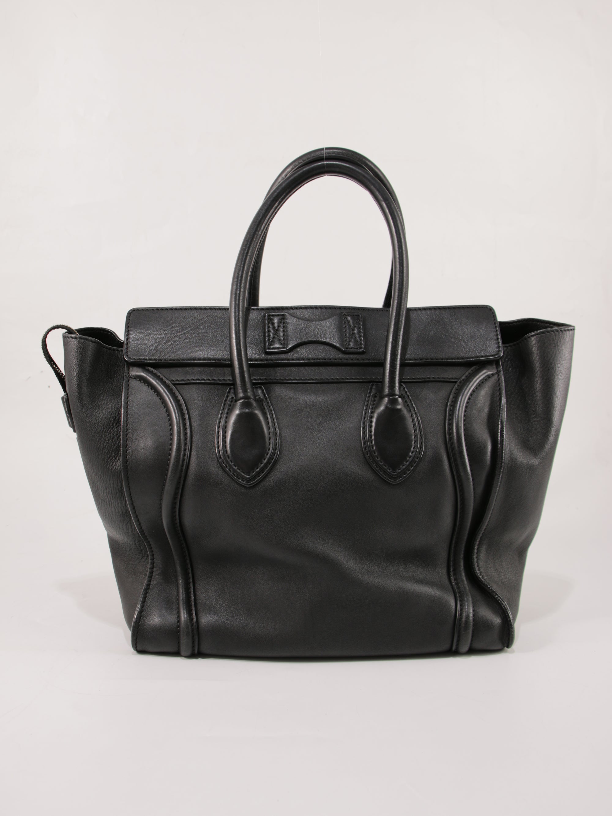 Medium luggage