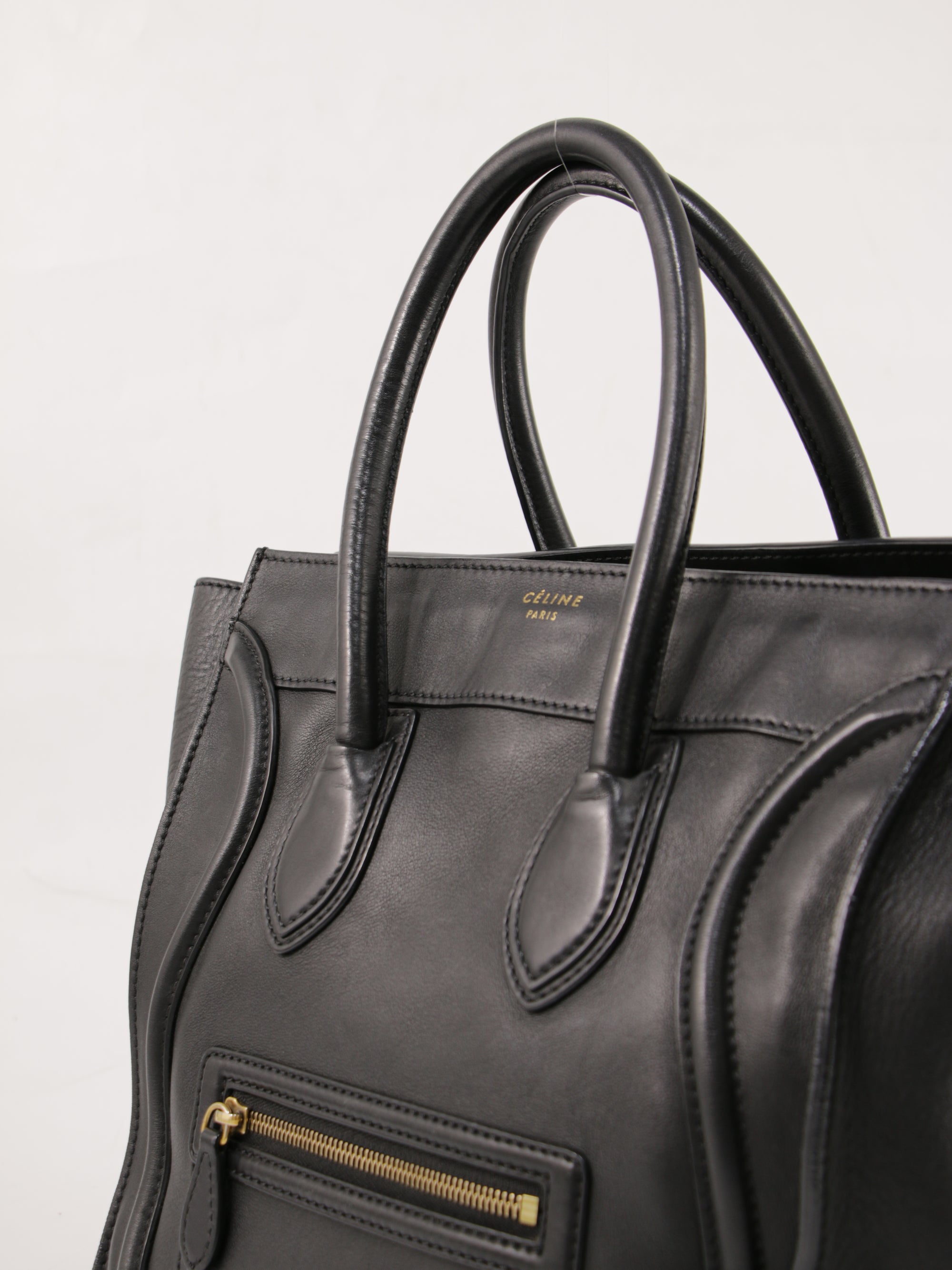 Medium luggage