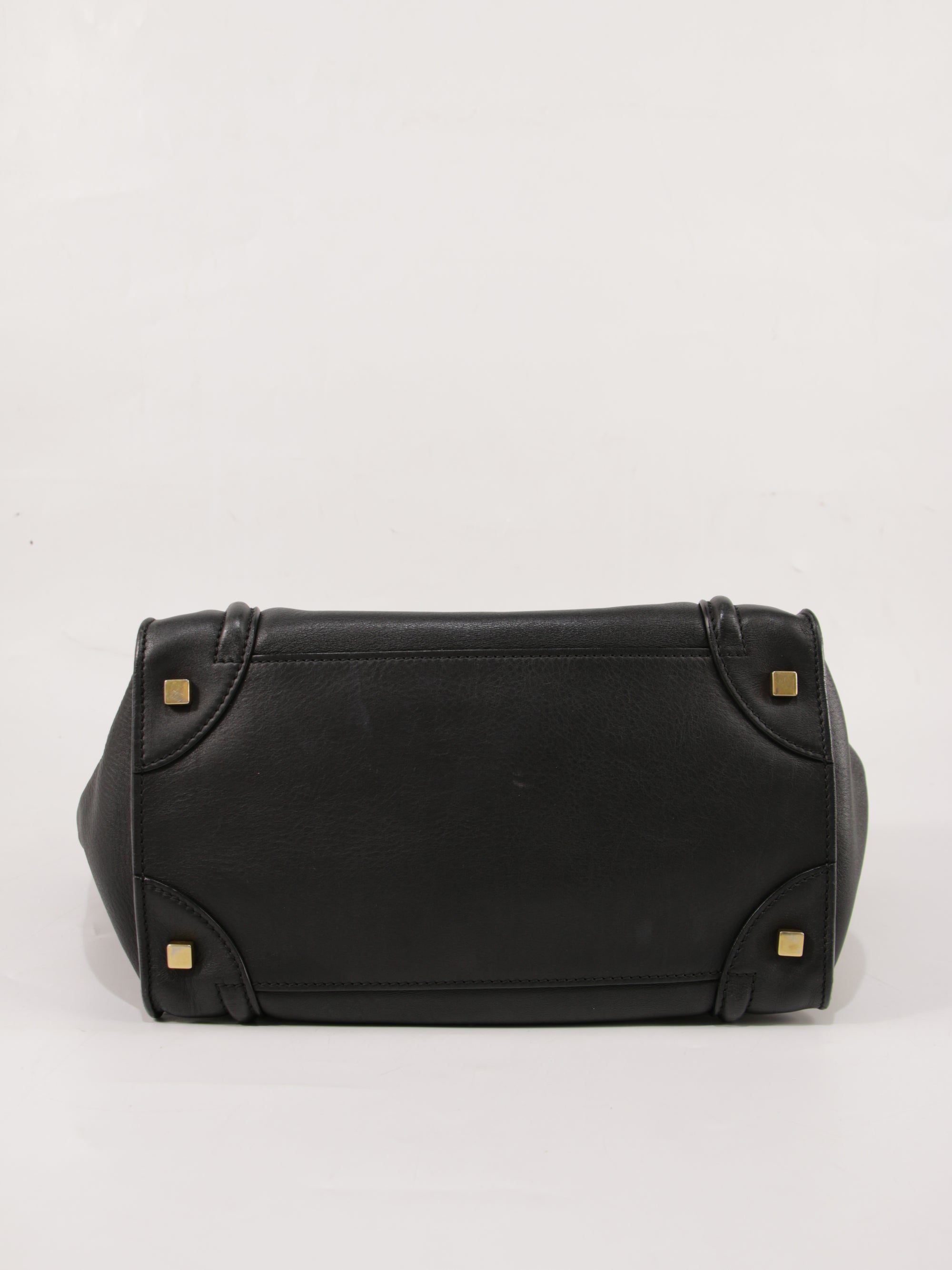 Medium luggage