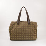 Medium New Travel Line Tote